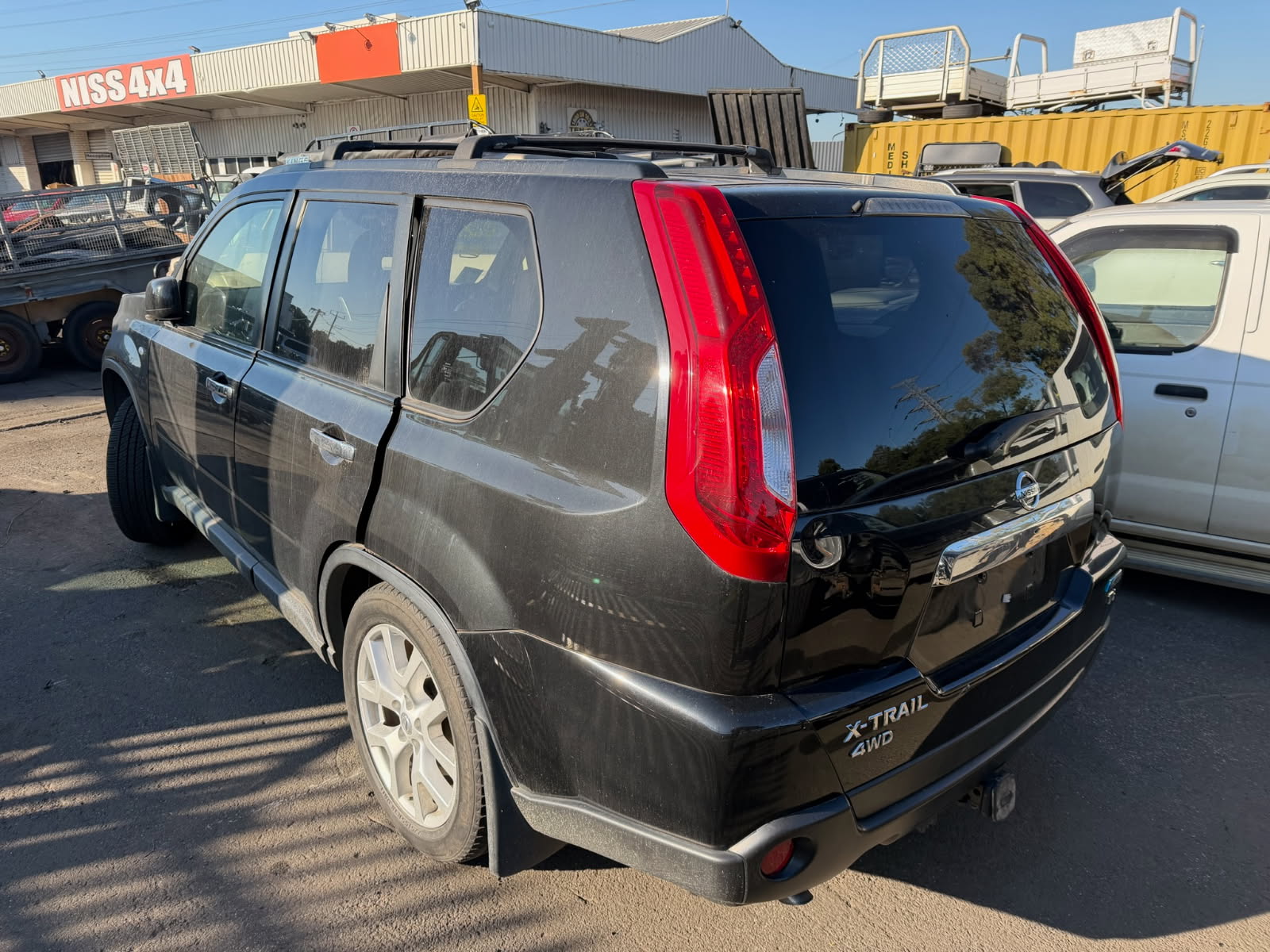 NISSAN X-TRAIL T31 Ti 4X4 QR25 AUTO BLACK 2012 WRECKING