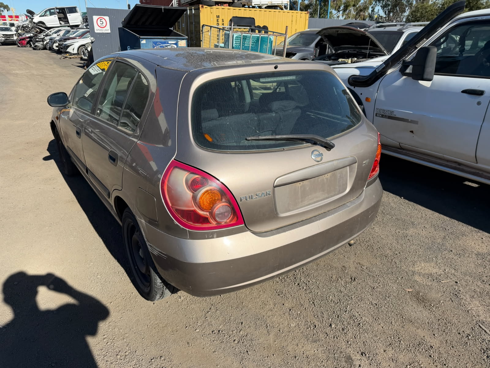 NISSAN PULSAR N16 HATCH 1.8 AUTO 2005 WRECKING