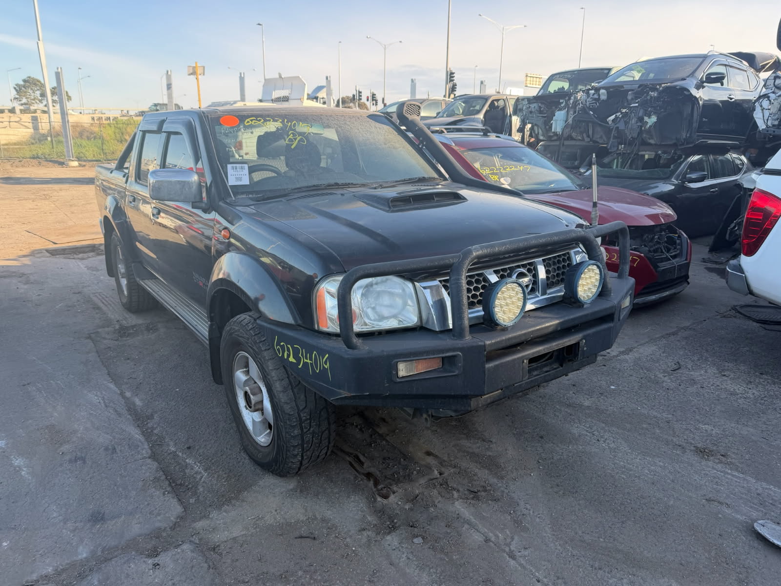 NISSAN NAVARA D22 YD25 ST-R DUALCAB BLACK WRECKING