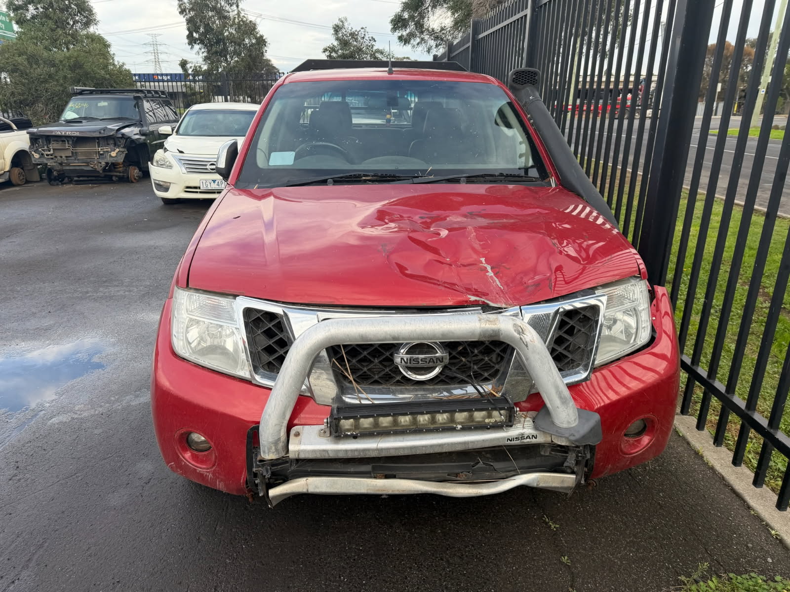 NISSAN NAVARA D40 VSK 2012 RED WRECKING