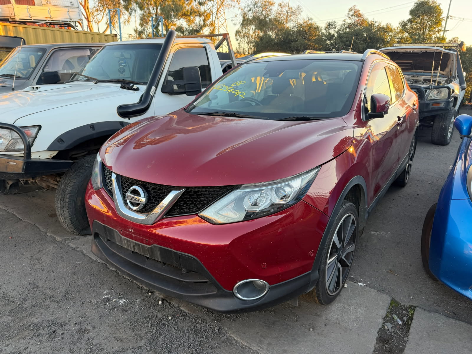 NISSAN QASHQAI J11 Ti MR20 AUTO S1 RED WRECKING