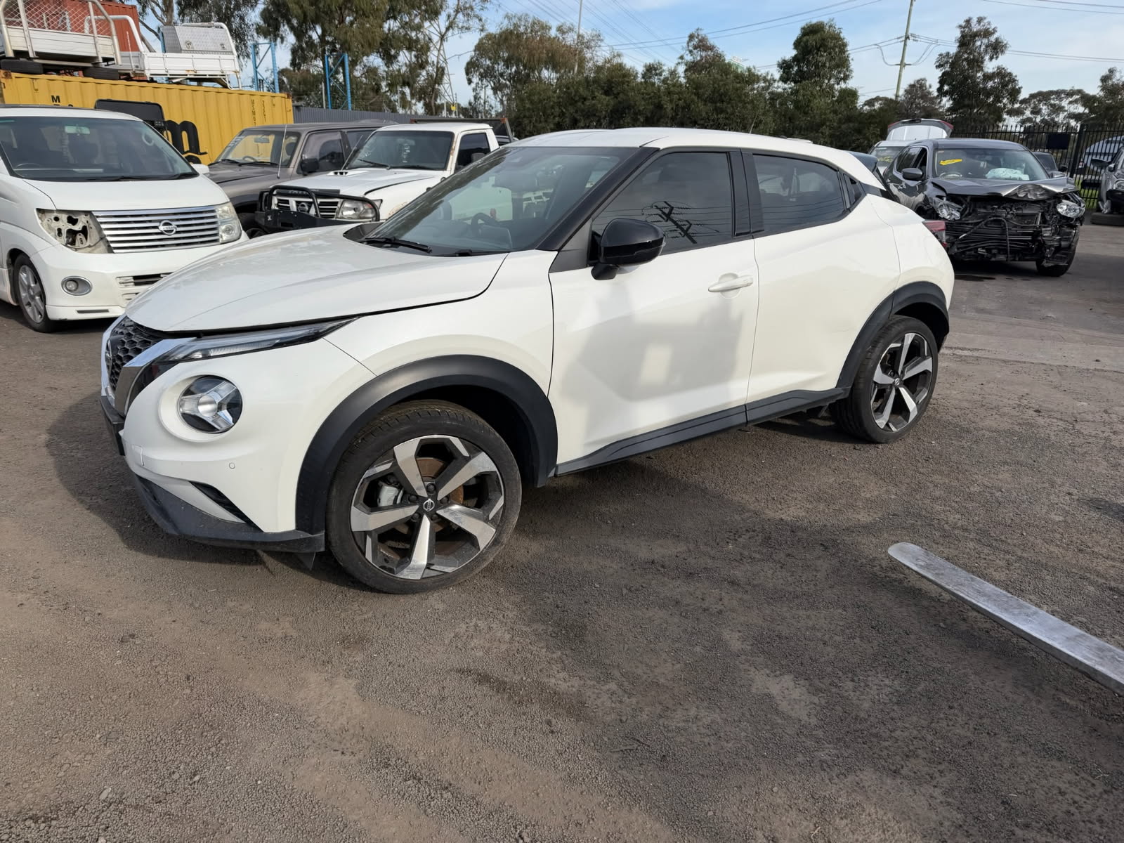 NISSAN JUKE F16 1.0 TURBO PETROL WHITE WRECKING