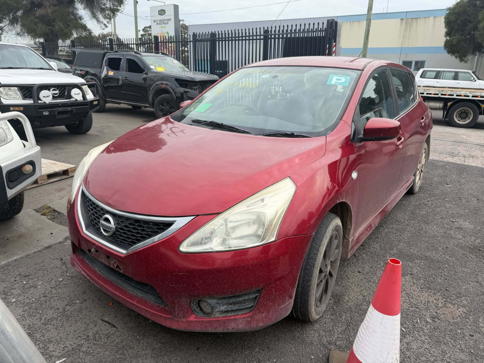 NISSAN PULSAR C12 HATCH ST AUTO MAROON RED WRECKING