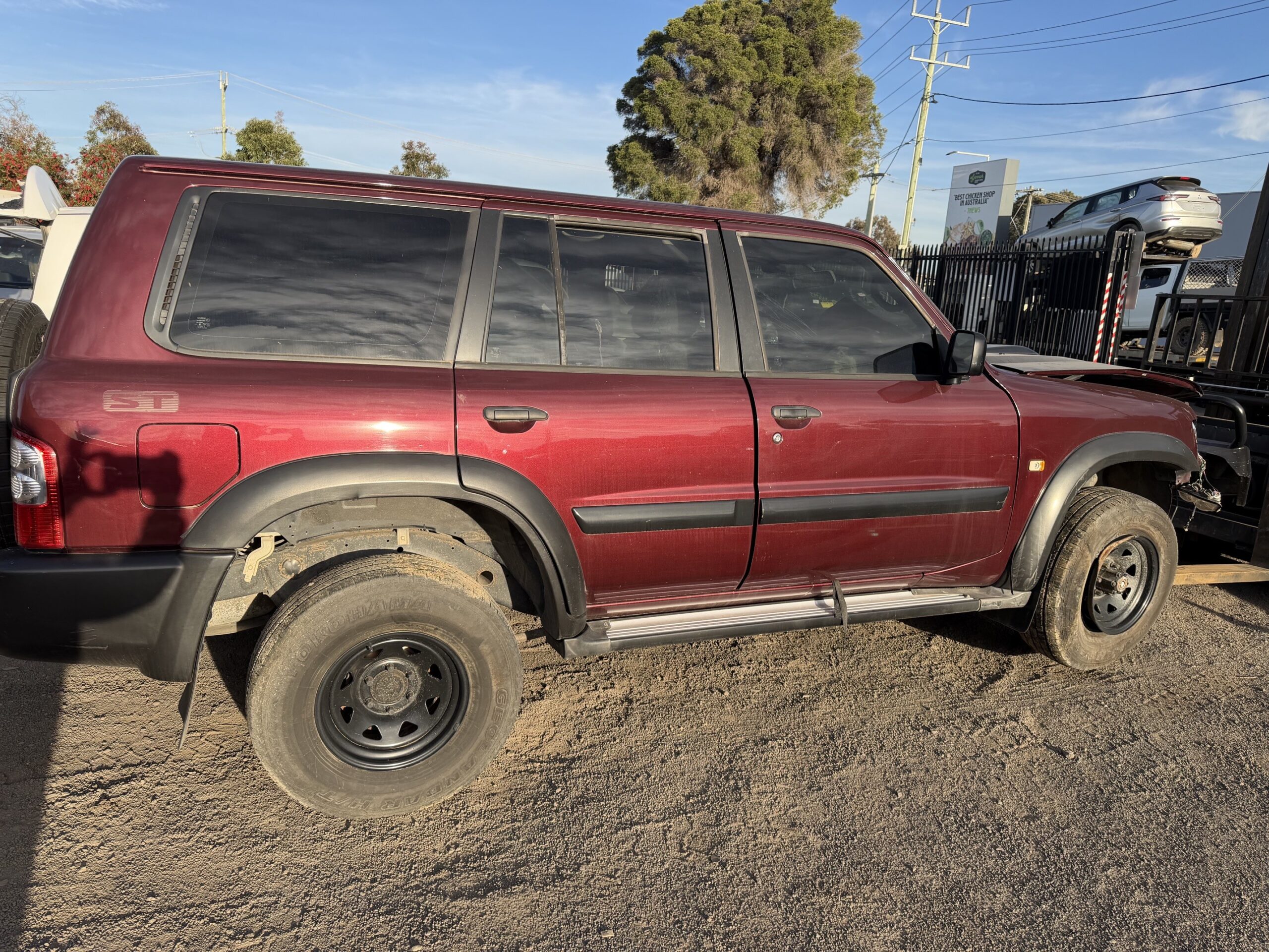 NISSAN PATROL Y61 GU ST WAGON ZD30 DIESEL RED WRECKING