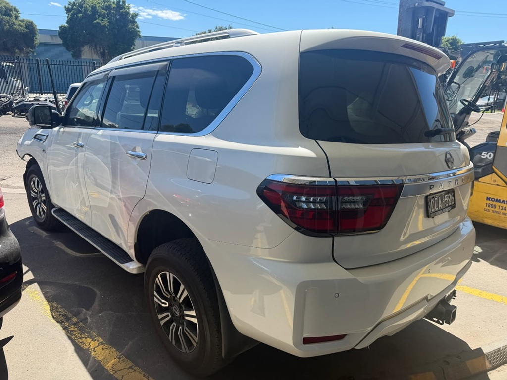 NISSAN PATROL Y62 VK56 V8 AUTO WHITE WRECKING