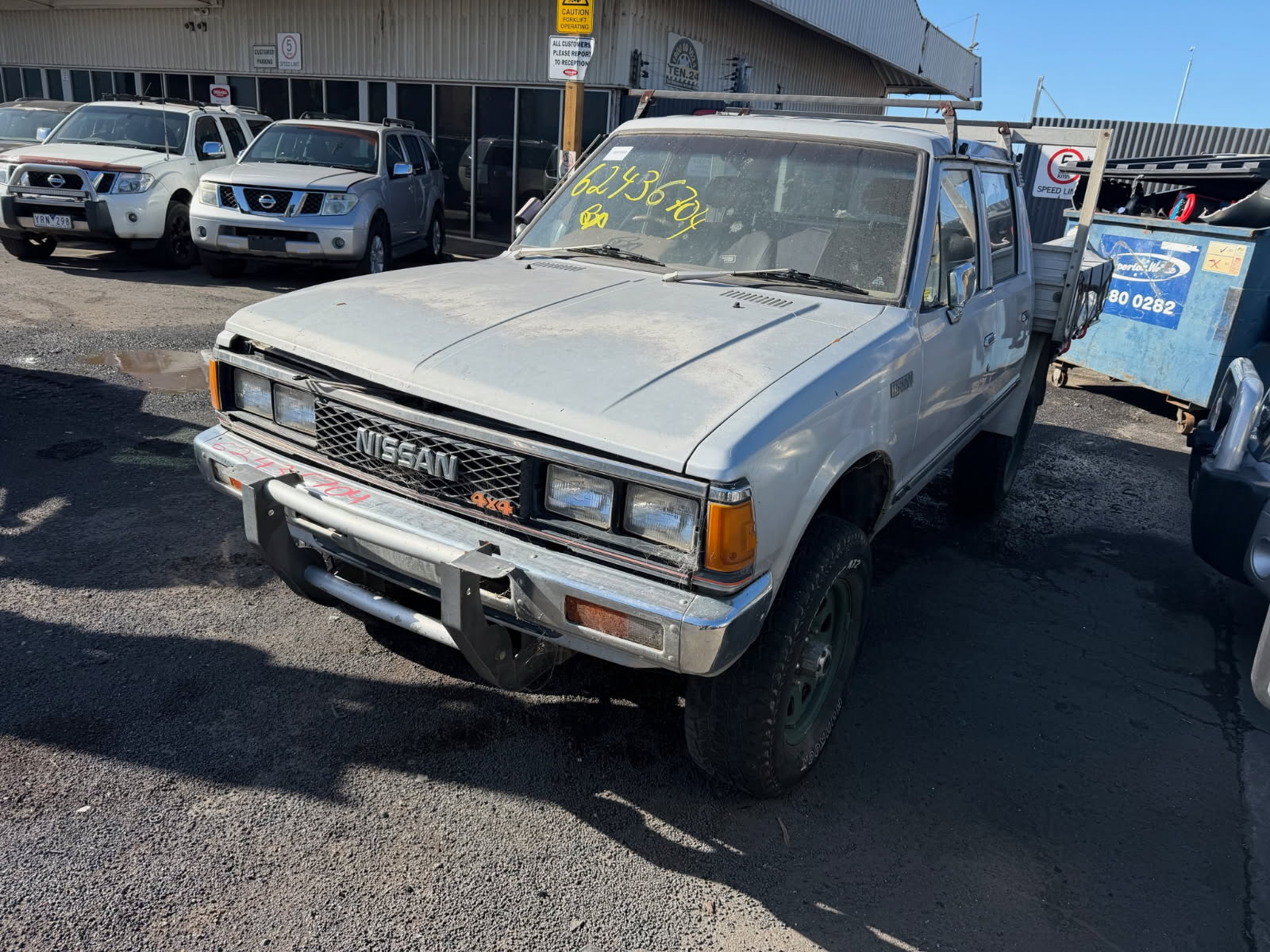 NISSAN / DATSUN 720 4X4 DIESEL SILVER DUALCAB WRECKING