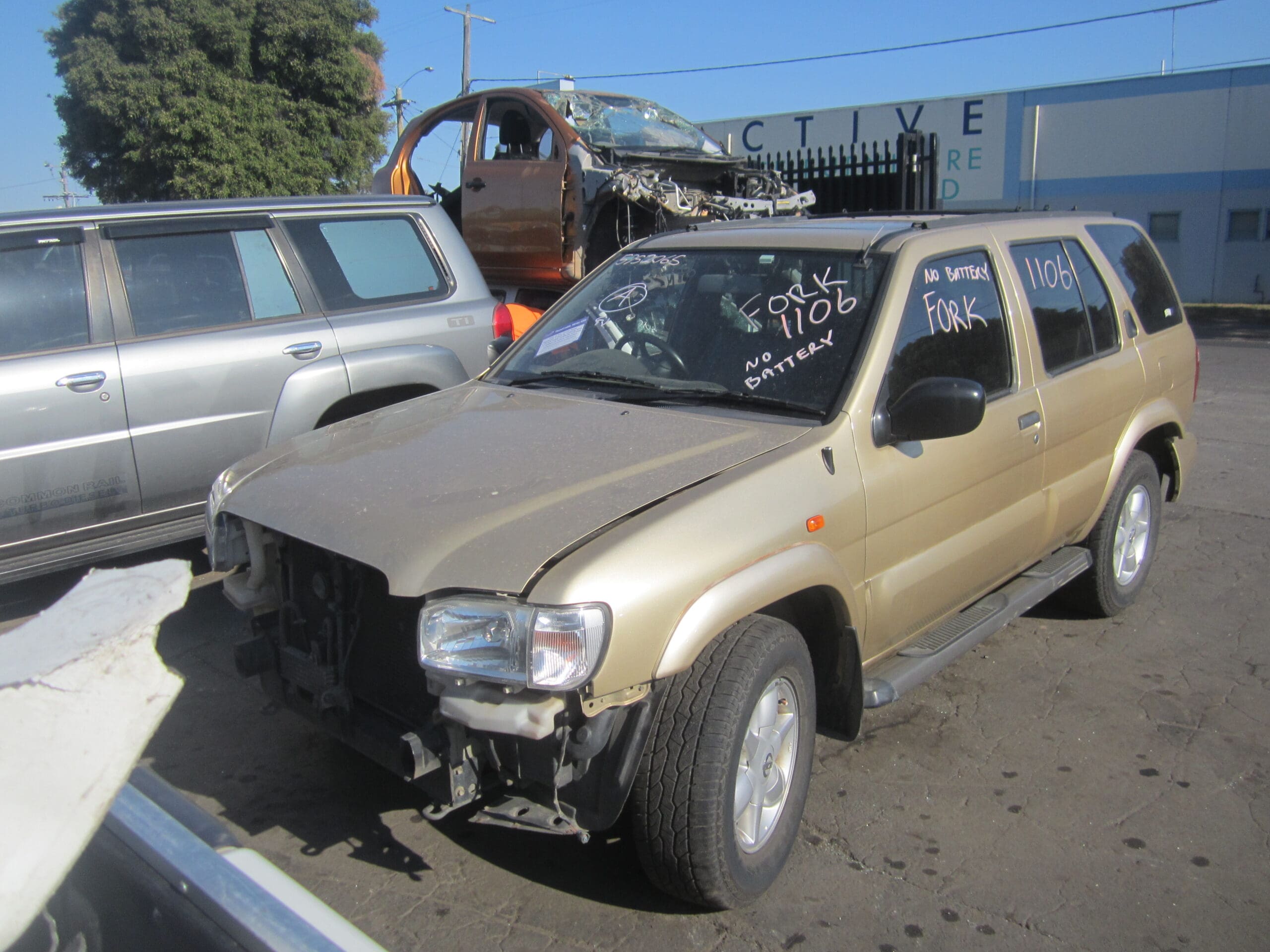 NISSAN PATHFINDER R50 AUTO 2001 WRECKING
