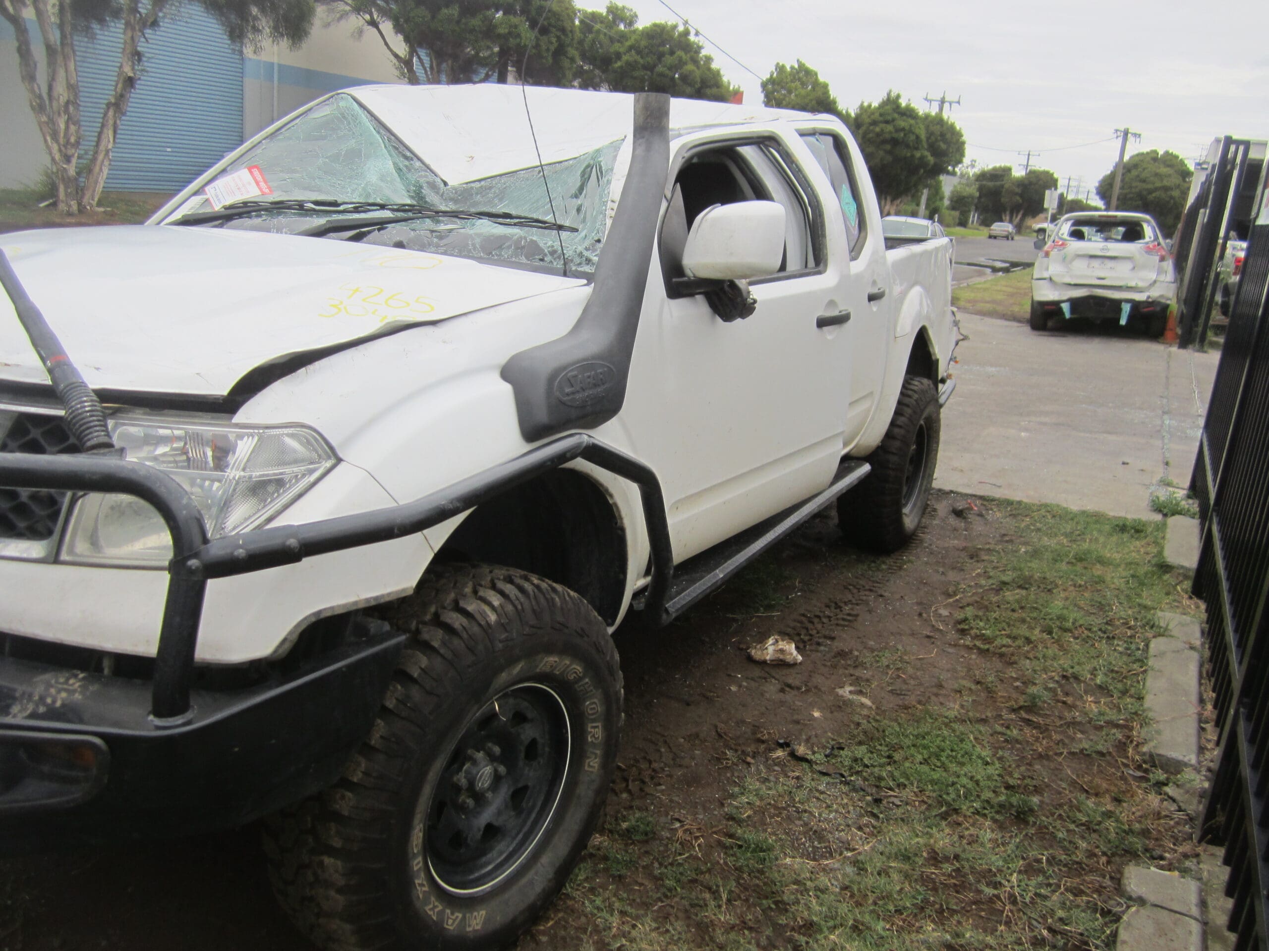 NISSAN NAVARA D40 THAI RX YD25 DIESEL 2012 WRECKING
