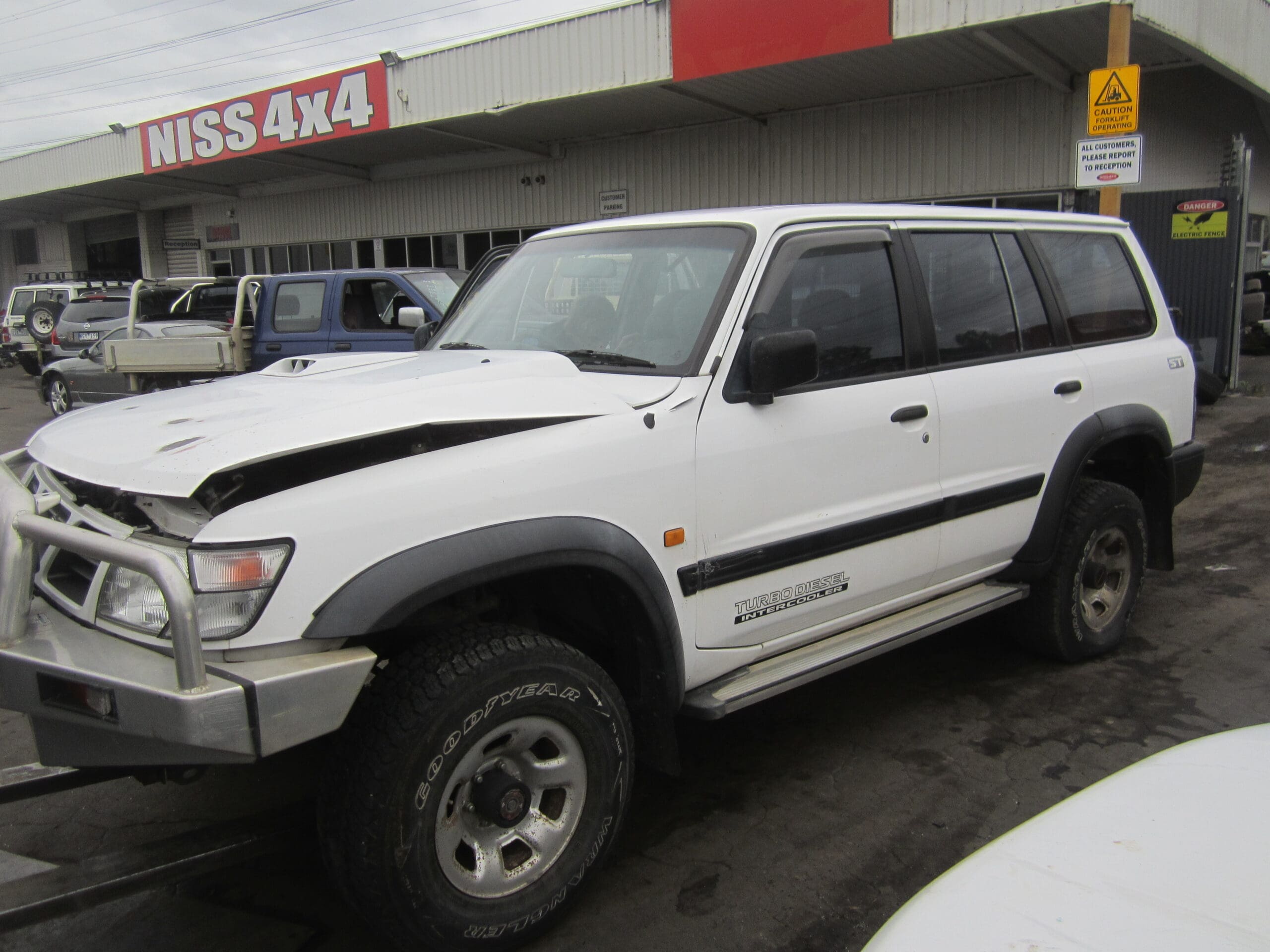 NISSAN PATROL Y61 GU RD28 DIESEL 1999 WRECKING