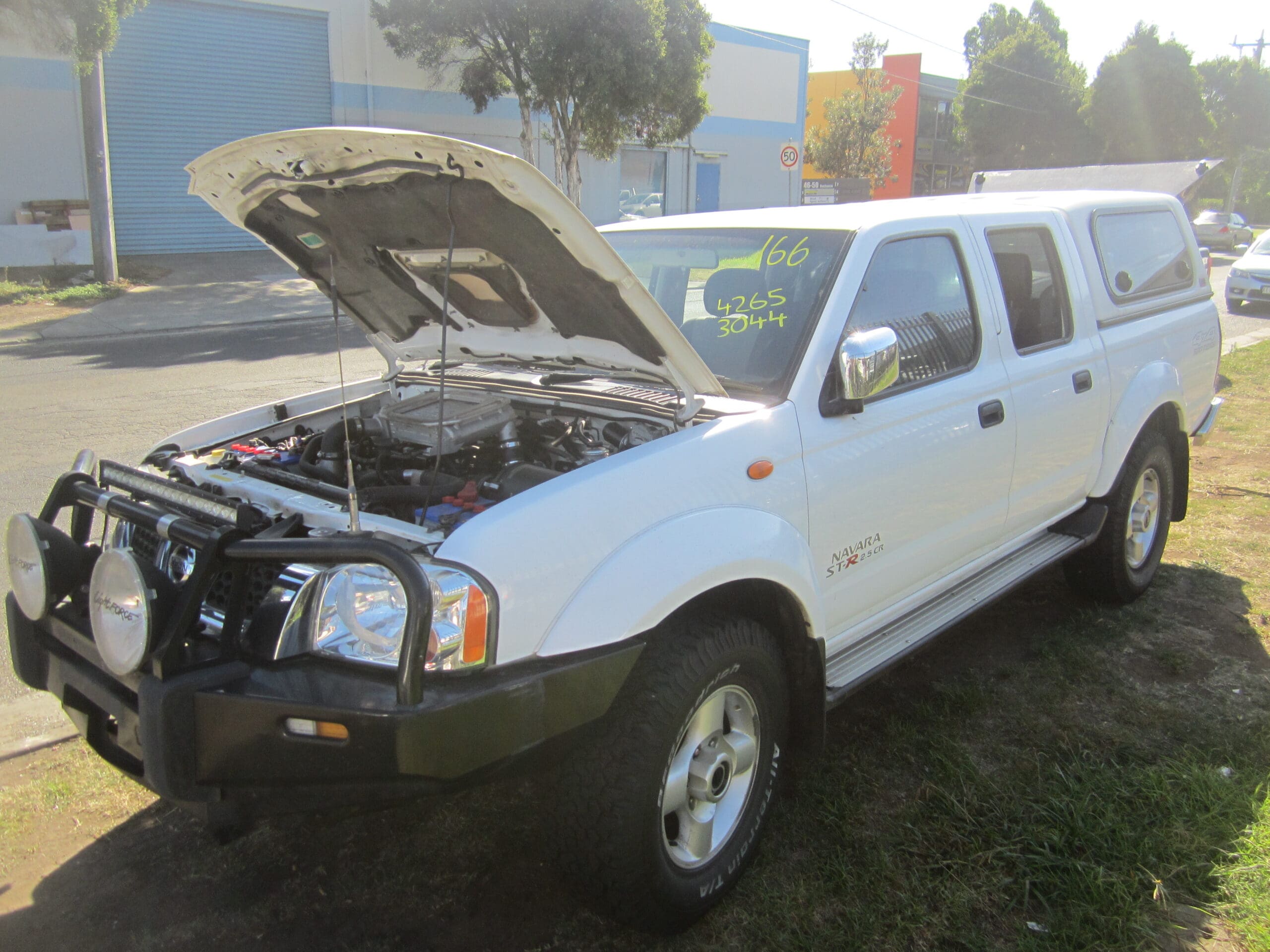 NISSAN NAVARA D22 STR YD25 DIESEL 2010 WRECKING