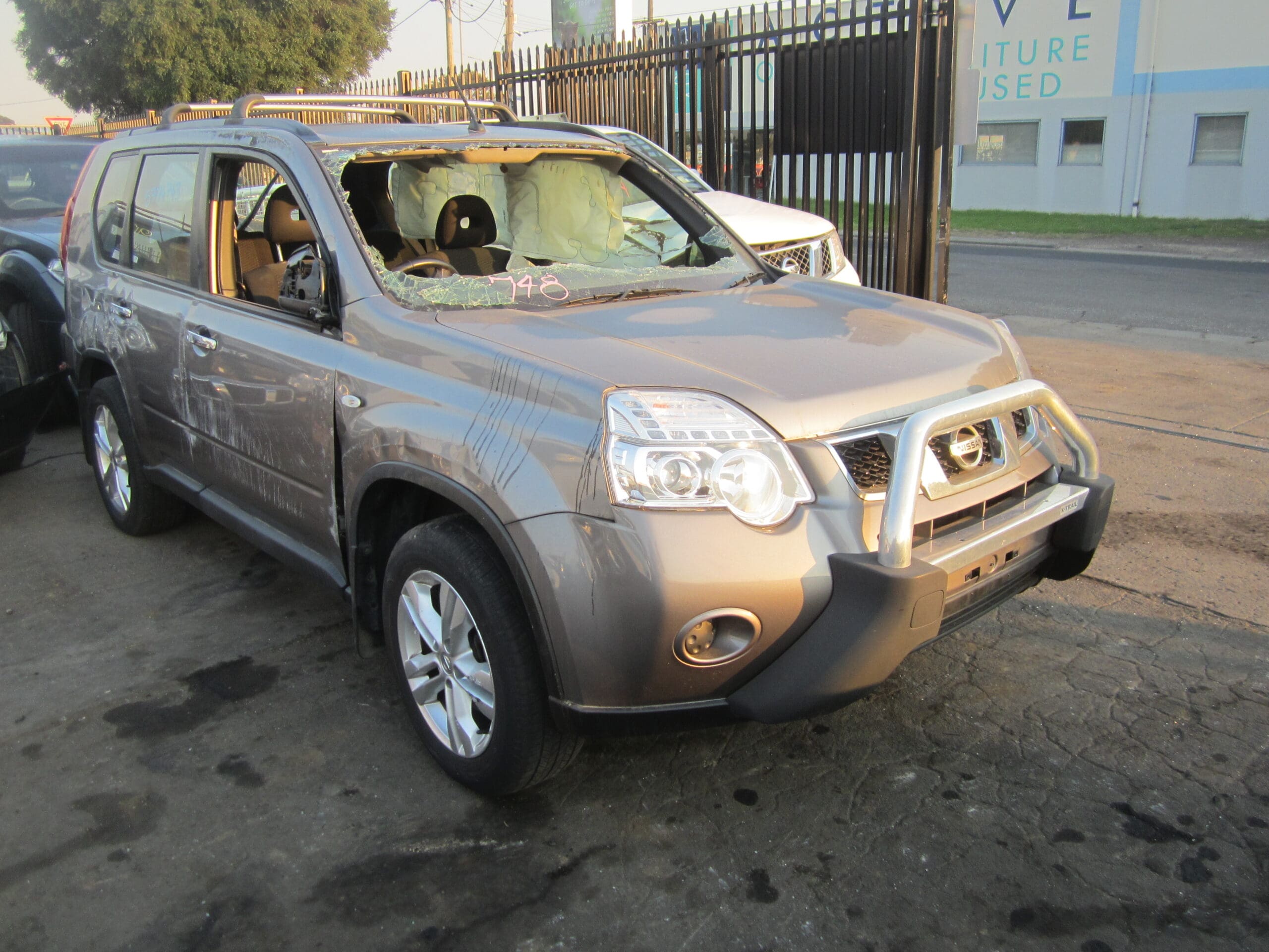 NISSAN X-TRAIL T31 PETROL 4X4 2012 WRECKING