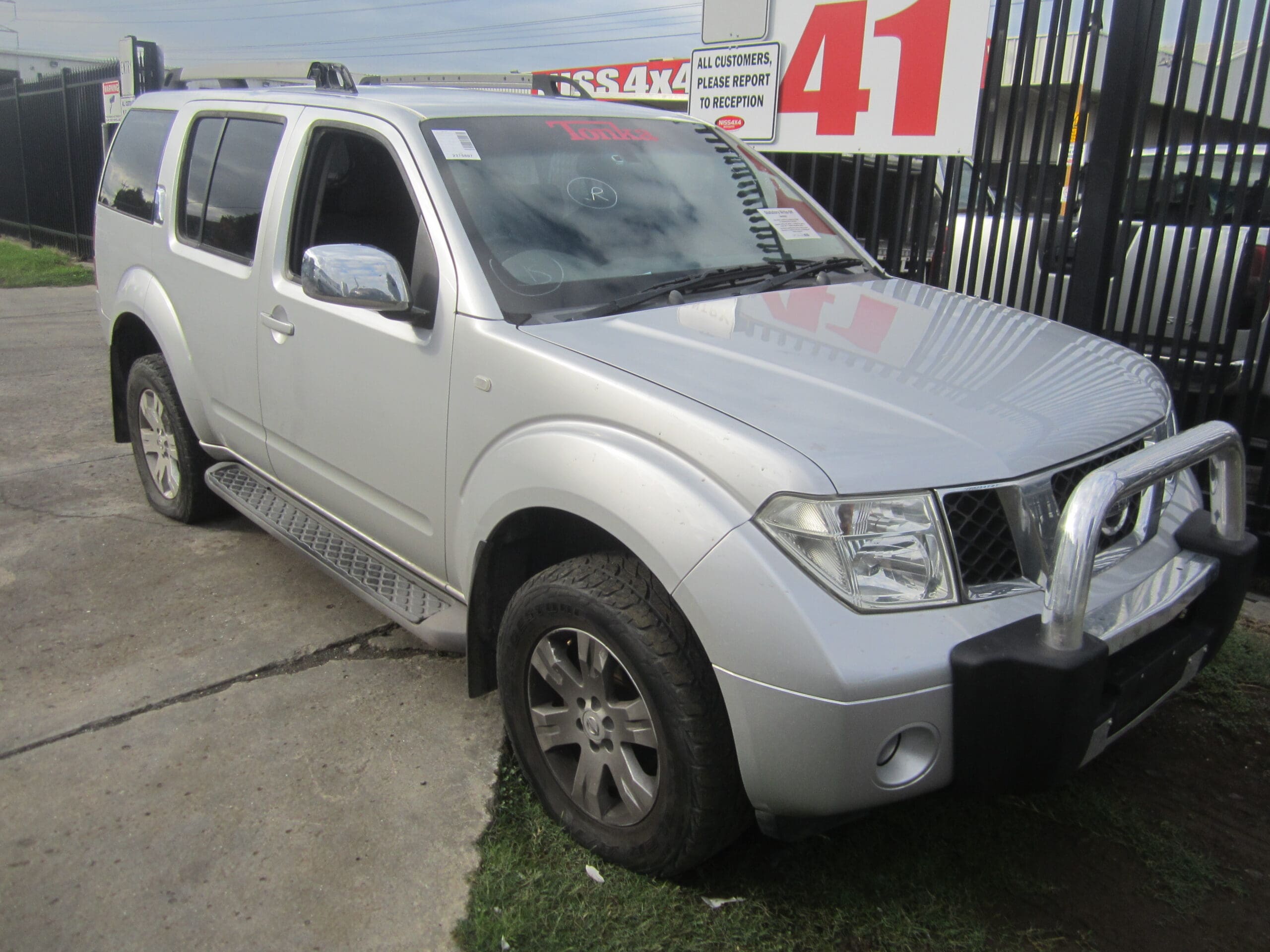 NISSAN PATHFINDER R51 STL YD25 TURBO DIESEL 2008 WRECKING