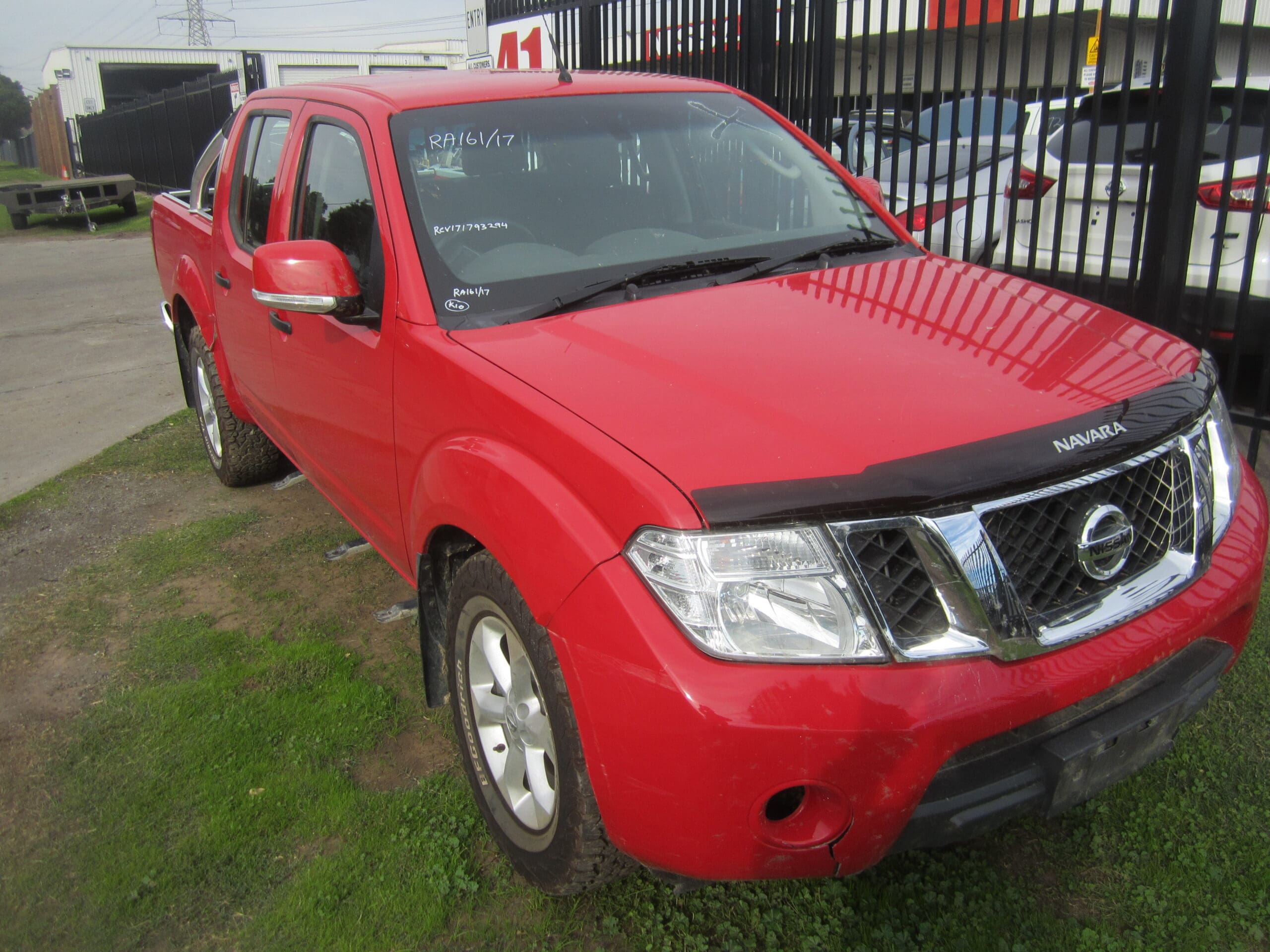 NISSAN NAVARA D40 VSK YD25 DIESEL MANUAL 2012 WRECKING
