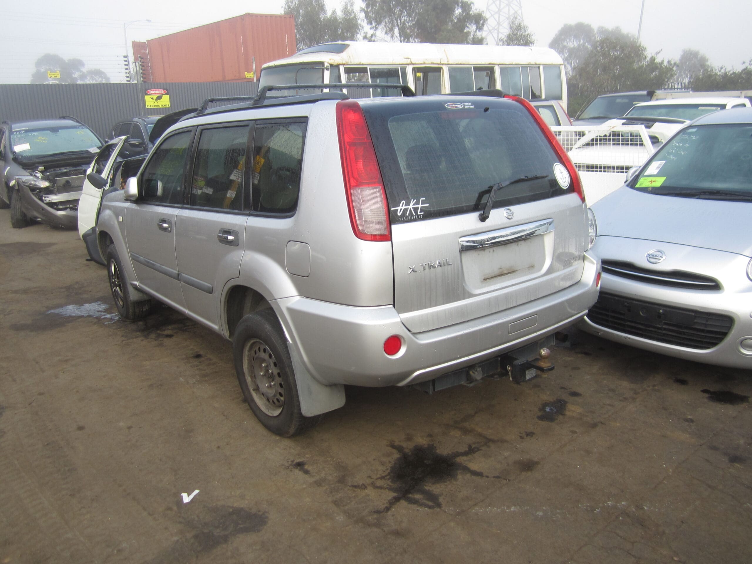 NISSAN X-TRAIL T30 QR25 PETROL 2005 WRECKING