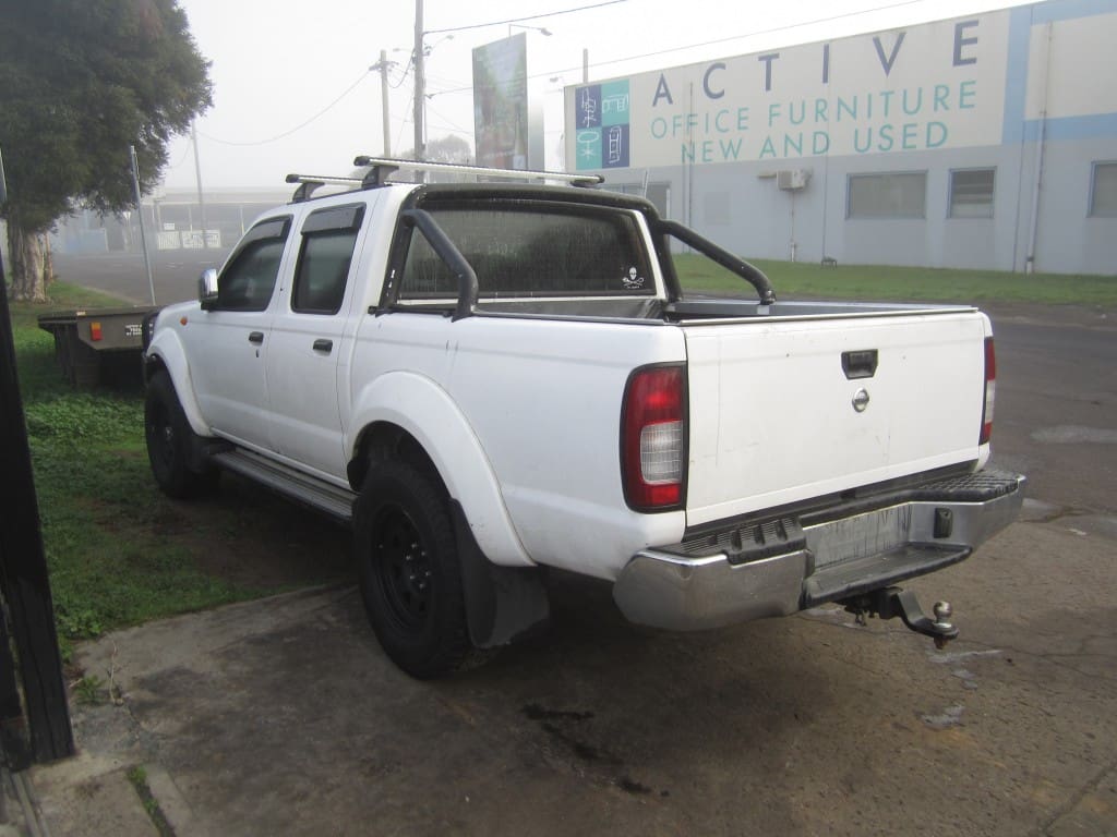 NISSAN NAVARA D22 YD25 TURBO DIESEL MANUAL 2010 WRECKING