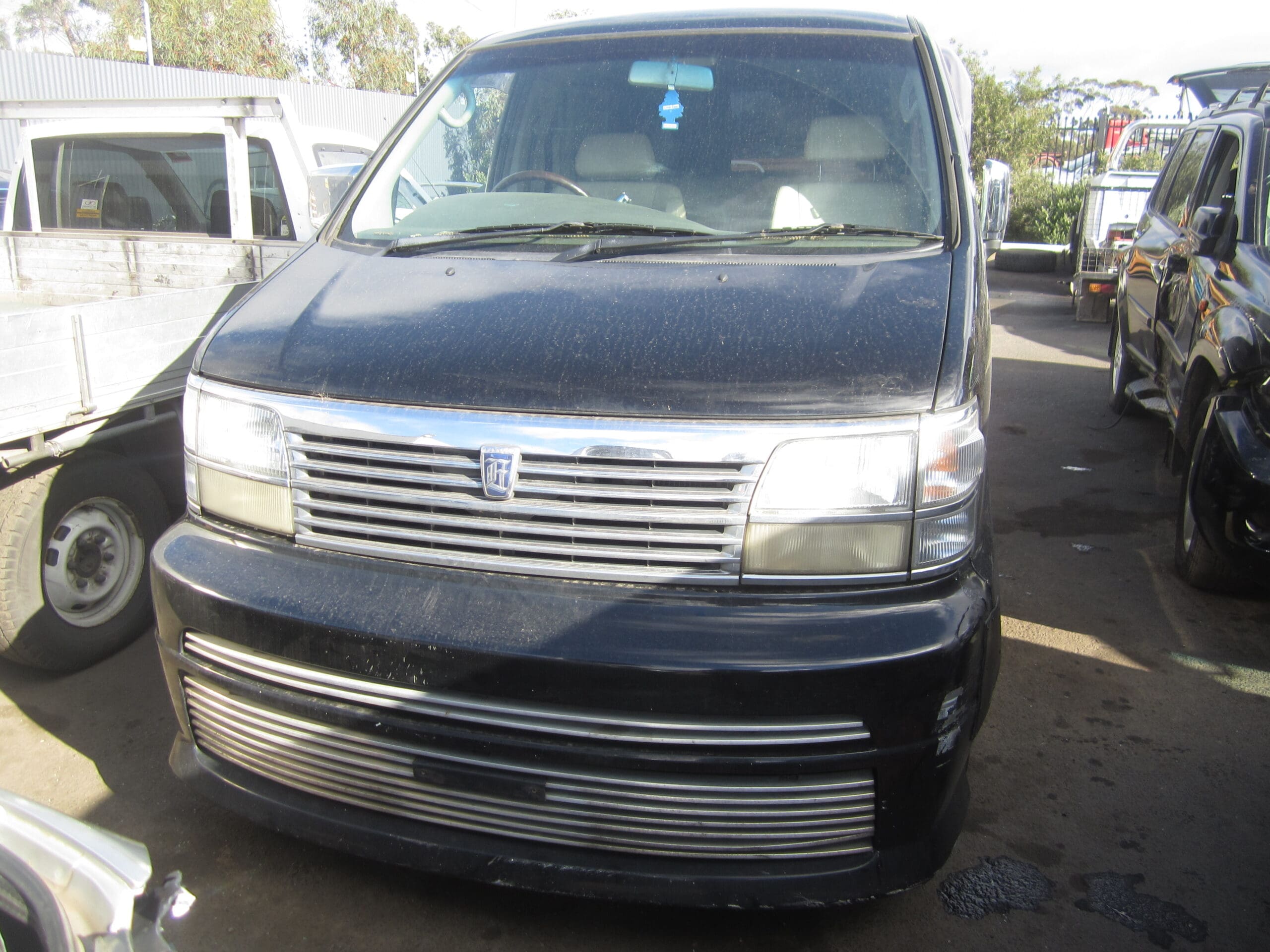 NISSAN ELGRAND E50 ZD30 DIESEL 2000 WRECKING