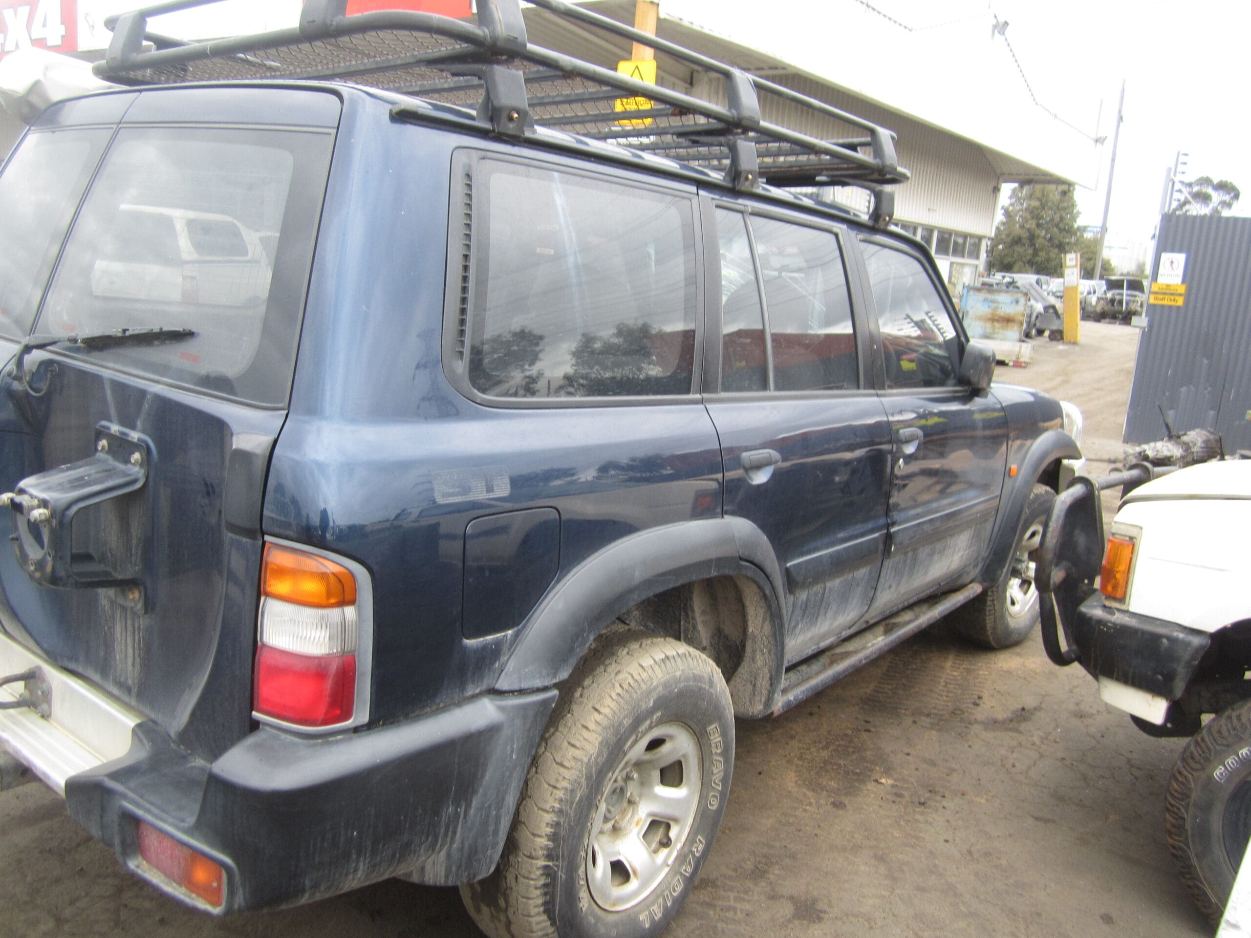 NISSAN PATROL Y61 GU WAGON ZD30 DIESEL 2001 WRECKING