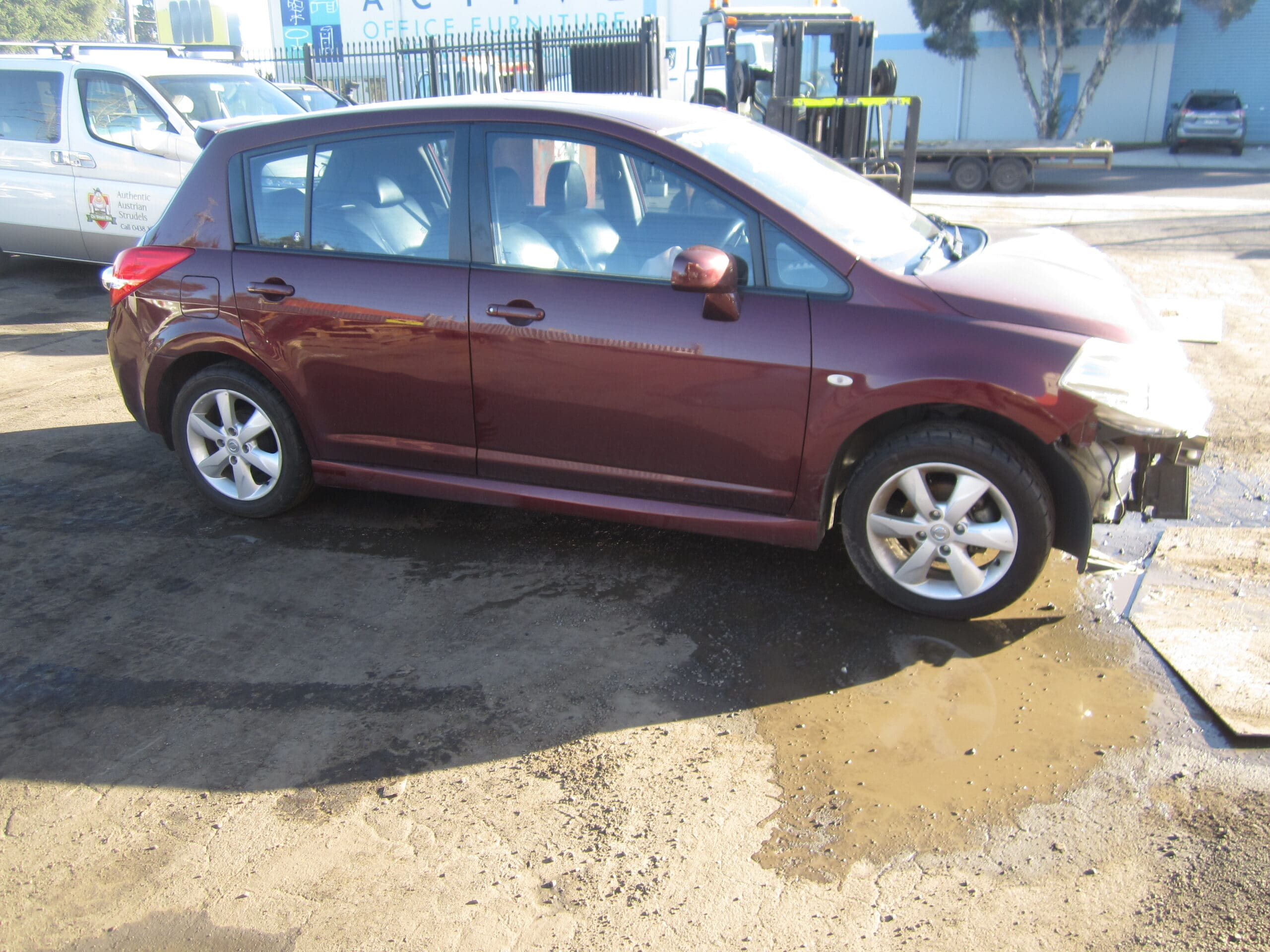 NISSAN TIIDA C11 Ti HATCH 2011 WRECKING