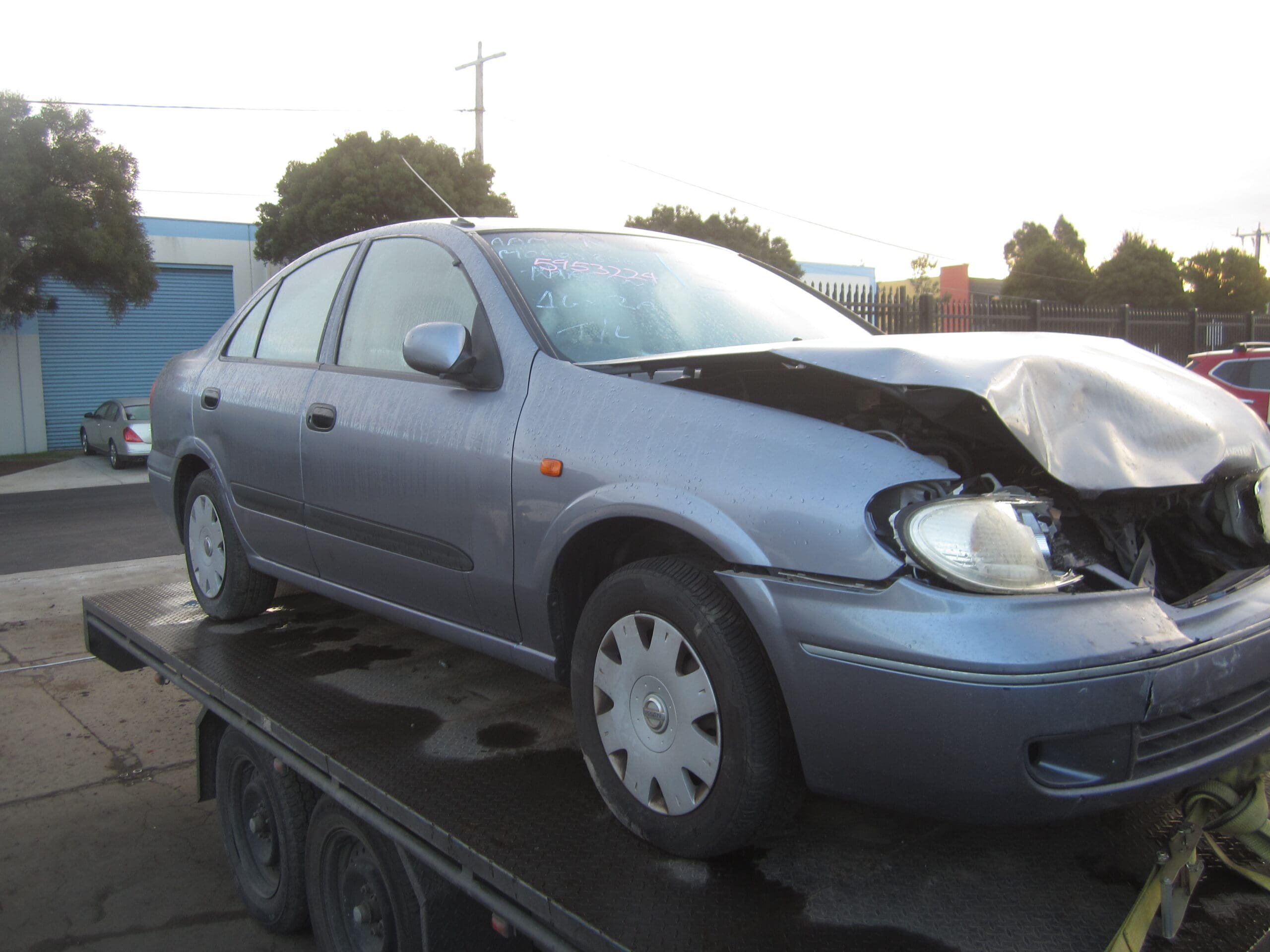 NISSAN PULSAR N16 SEDAN 1.8 2004 WRECKING