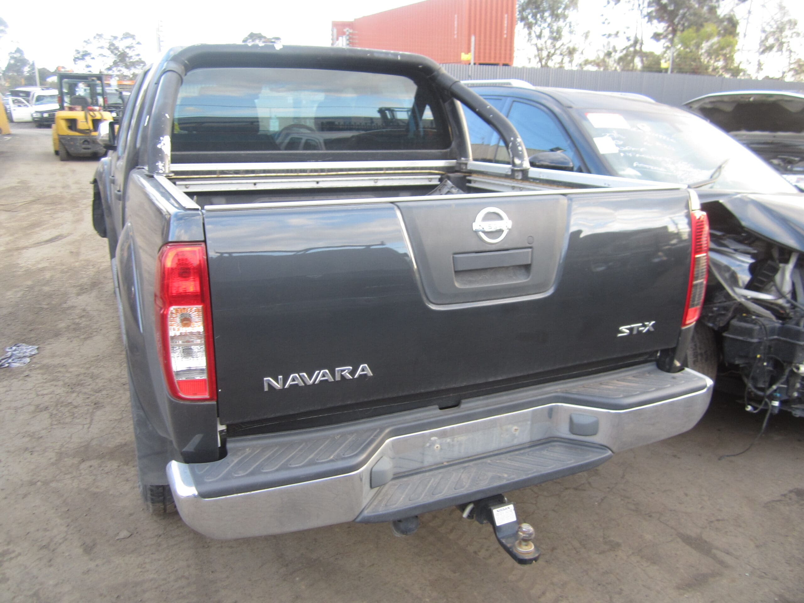 NISSAN NAVARA D40 SPAIN VQ40 V6 PETROL 2008 WRECKING