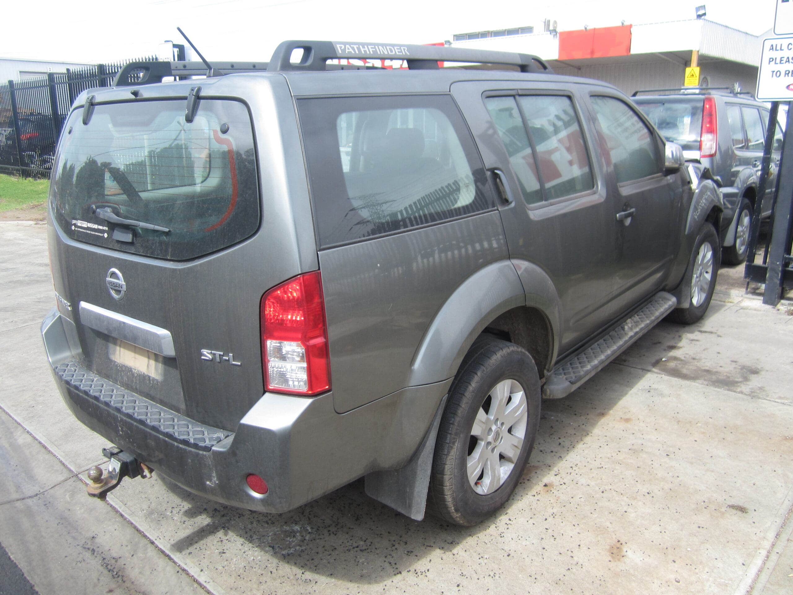 NISSAN PATHFINDER R51 ST-L PETROL VQ40 2007 WRECKING