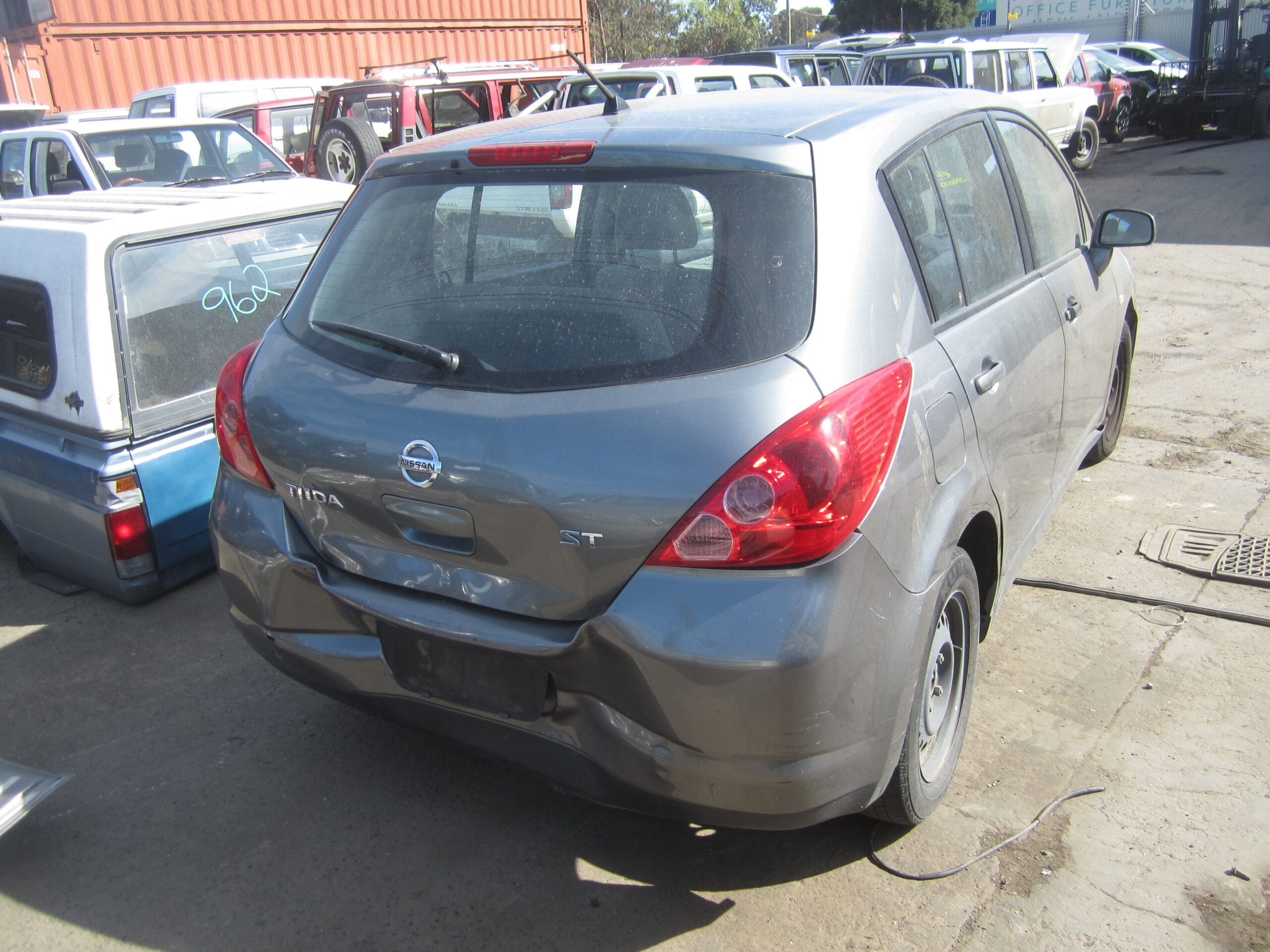 NISSAN TIIDA C11 HATCH ST 2008 WRECKING