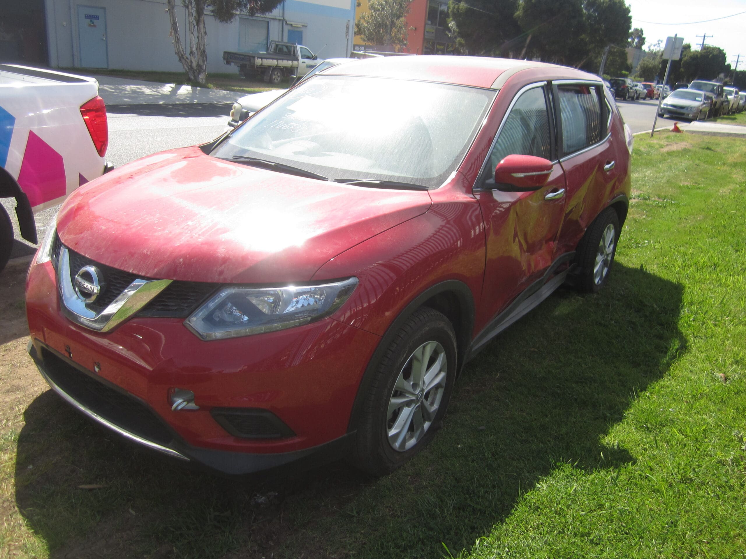 NISSAN X-TRAIL T32 AUTO PETROL 2014 WRECKING