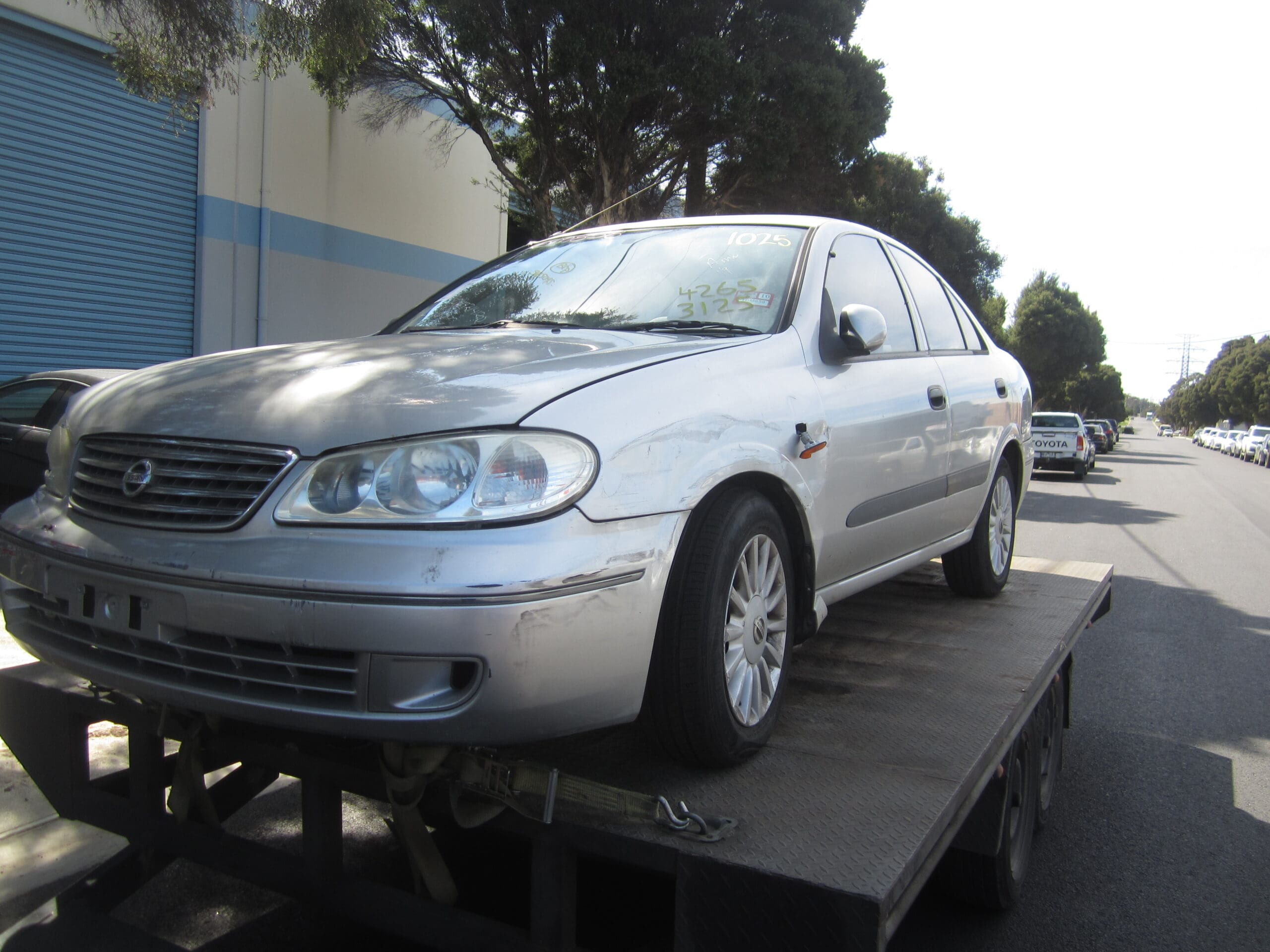 NISSAN PULSAR N16 SEDAN 1.8 2004 WRECKING