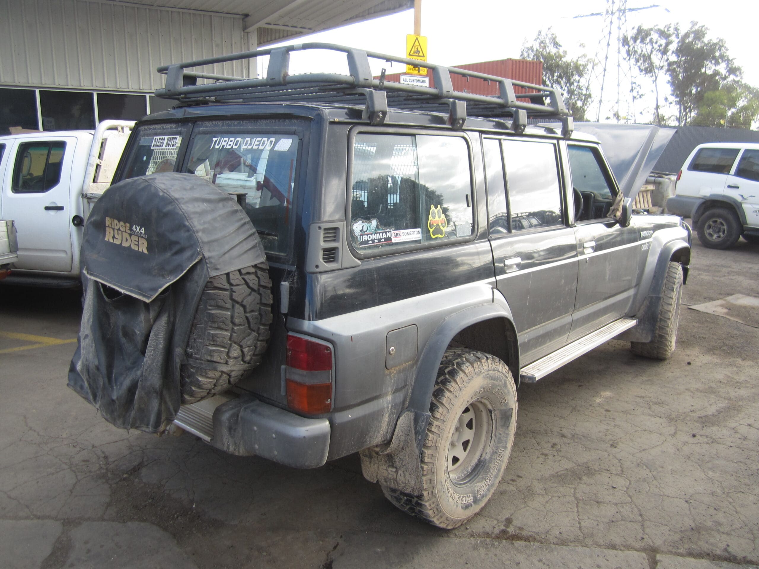 NISSAN PATROL GQ Y60 WAGON TD42 DIESEL 1989 WRECKING