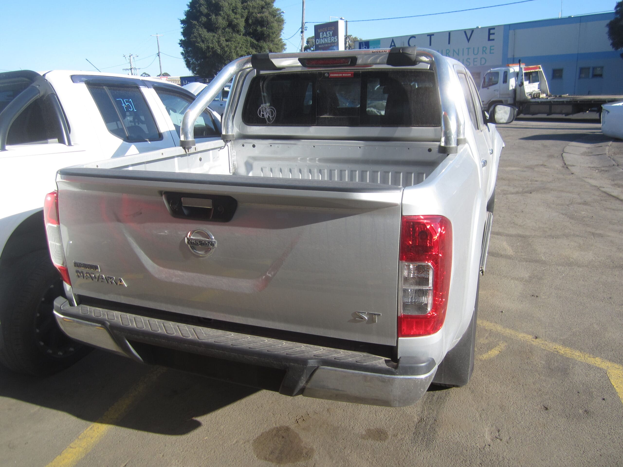 NISSAN NAVARA D23 ST 2.3 TURBO DIESEL 2015 WRECKING