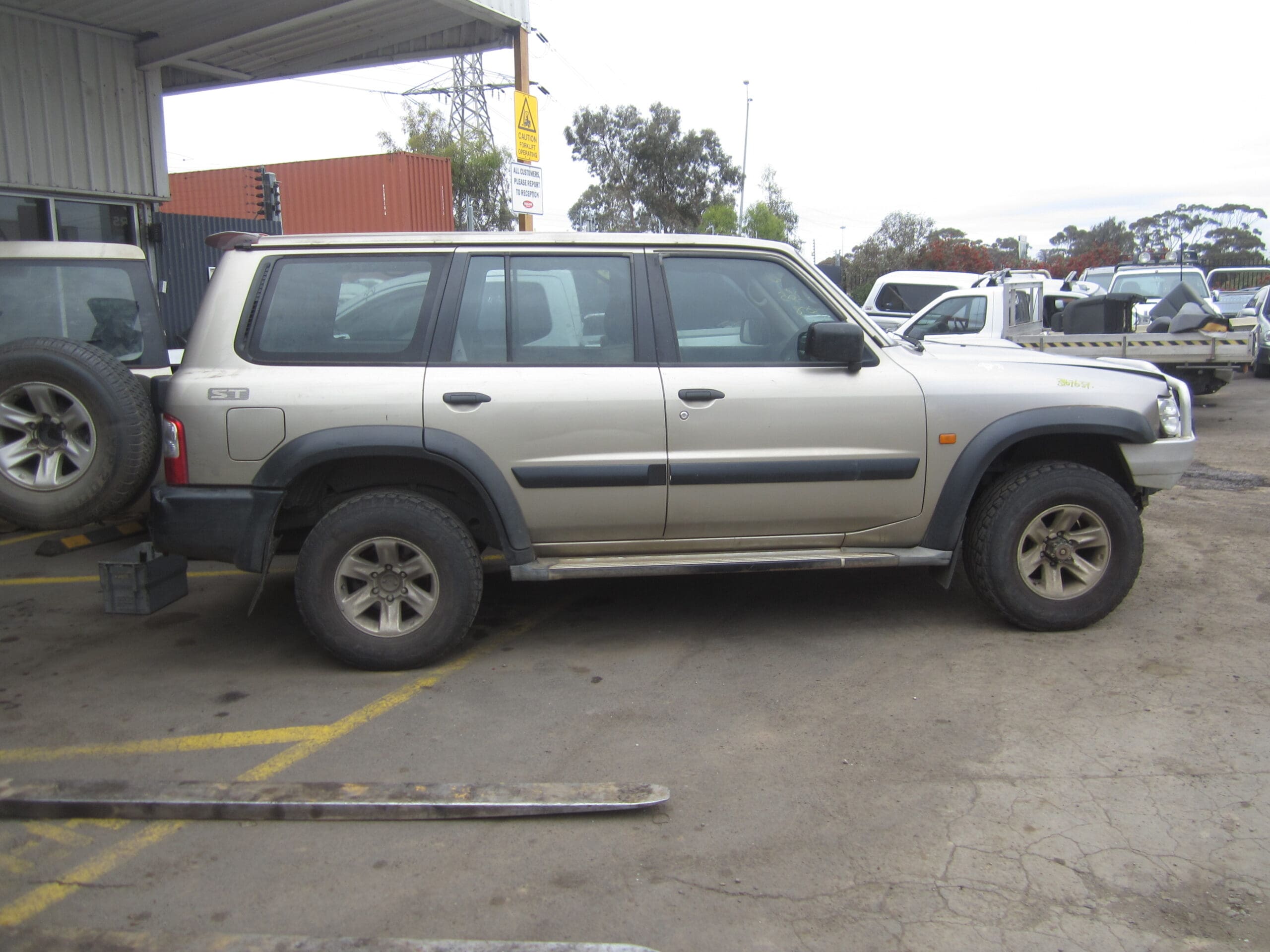 NISSAN PATROL Y61 GU ZD30 AUTO 2004 WRECKING