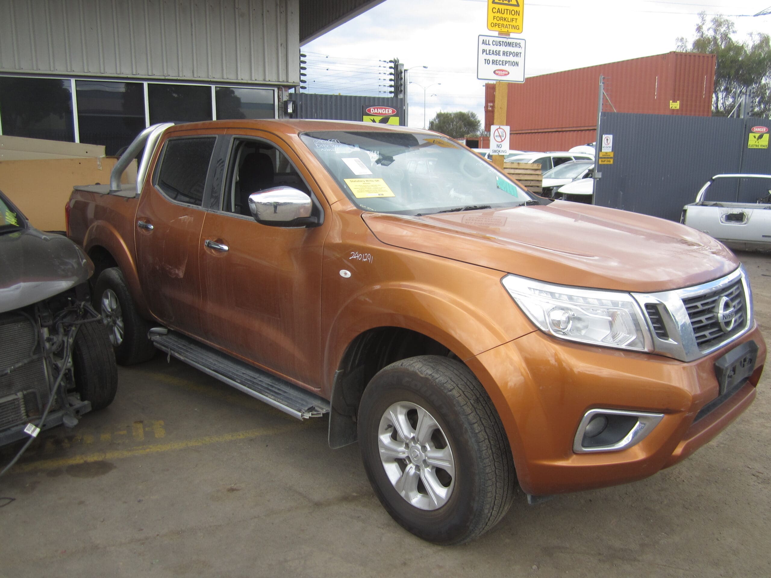 NISSAN NAVARA D23 NP300 ST 2.3 DIESEL 2015 WRECKING