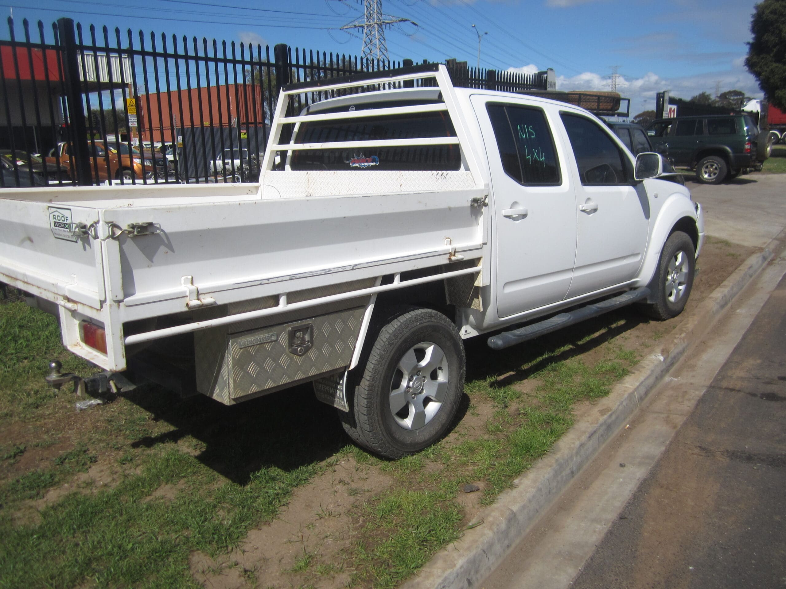 NISSAN NAVARA D40 MNT THAI YD25 DIESEL 2011 WRECKING