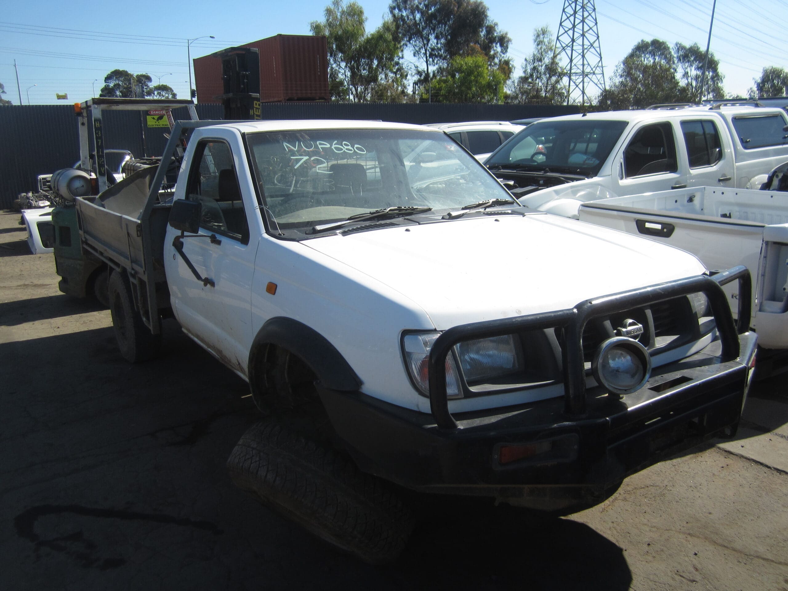 Nissan Navara D22 QD32 SINGLE CAB 1998 WRECKING