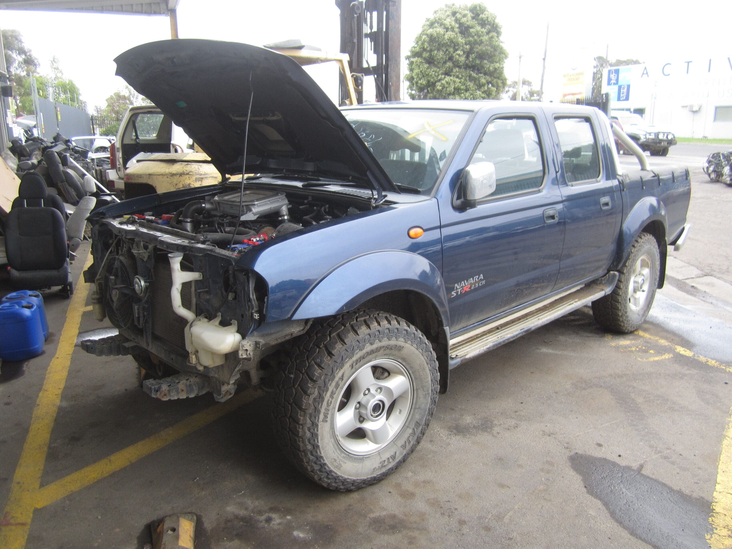 NISSAN D22 ST-R YD25 TURBO DIESEL 2012 WRECKING