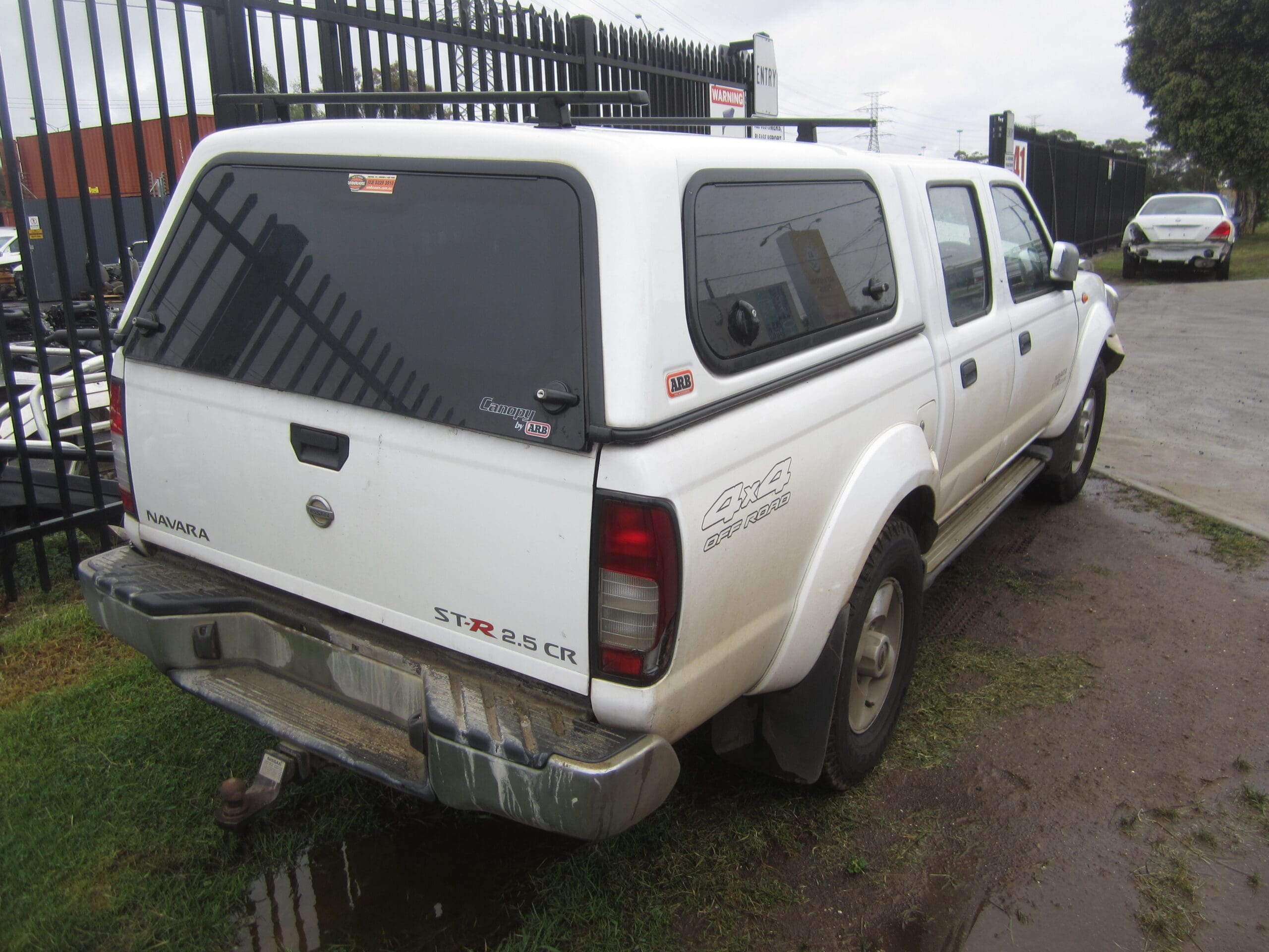NISSAN NAVARA D22 ST-R YD25 DIESEL 2015 WRECKING