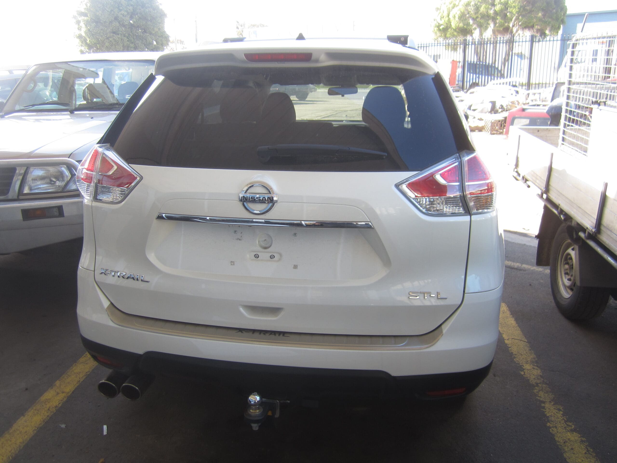 NISSAN X-TRAIL T32 ST-L QR25 PETROL AUTO 2016 WRECKING