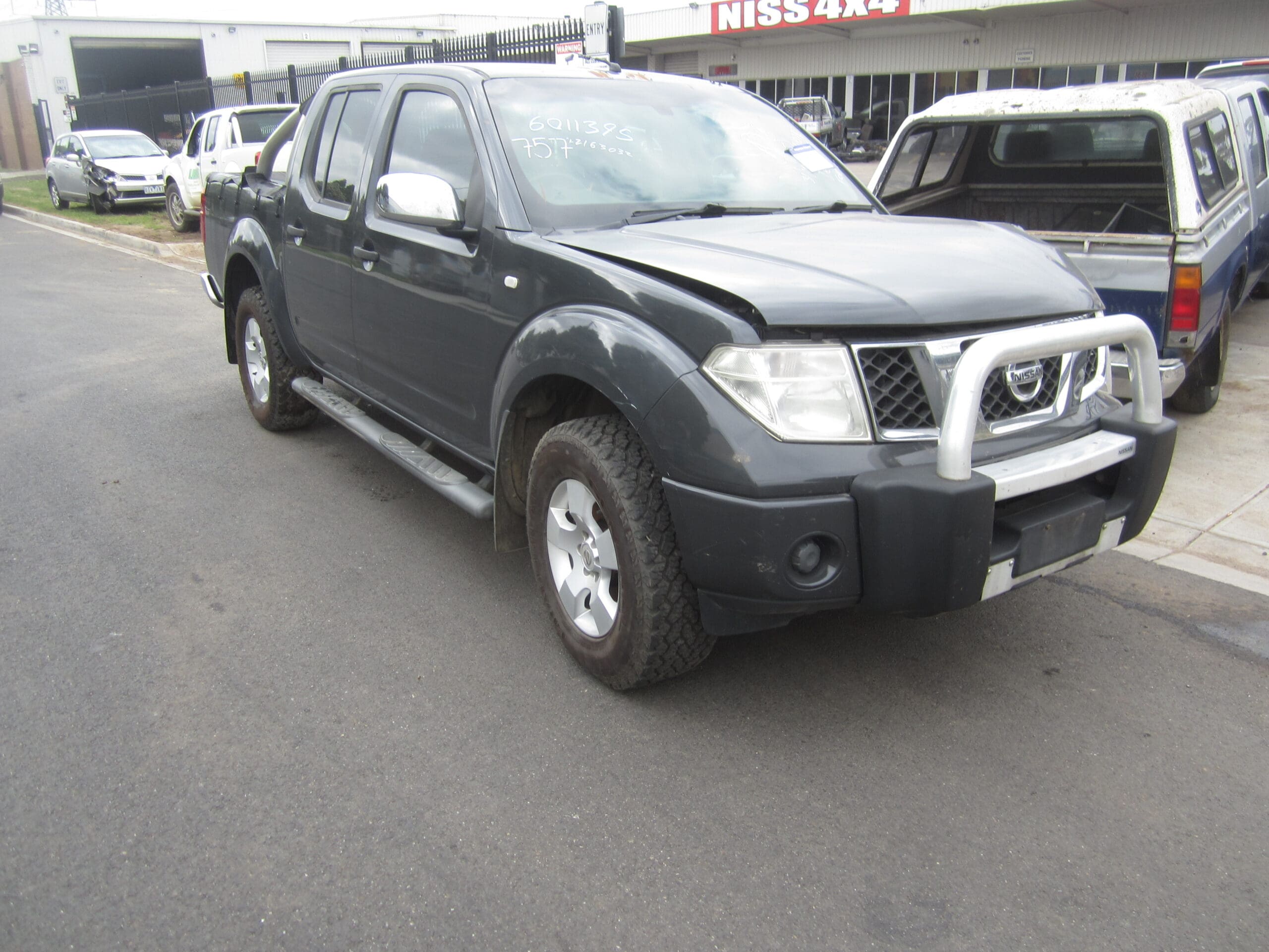 NISSAN NAVARA D40 ST-X VSK SPAIN YD25 2009 WRECKING