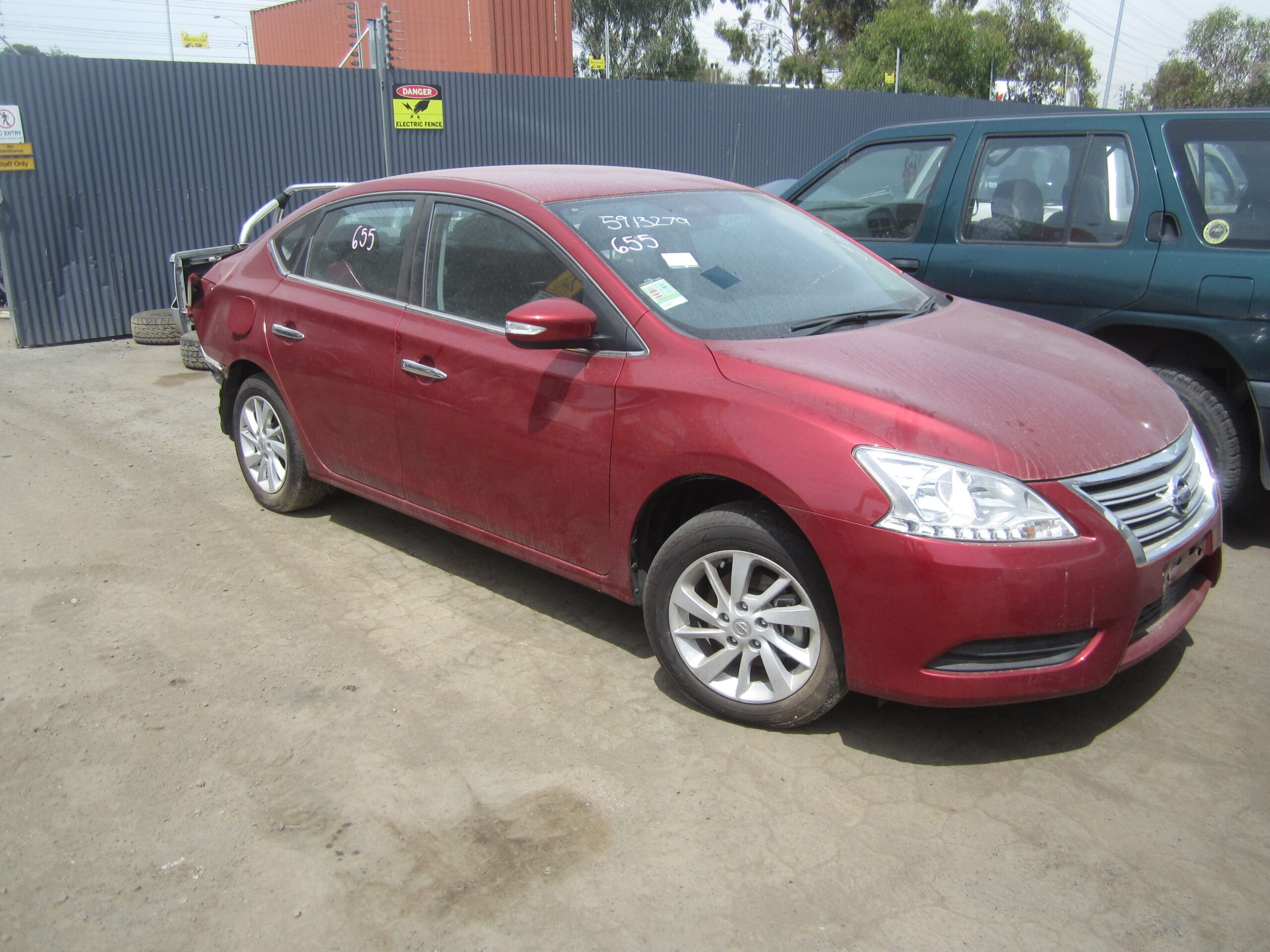 NISSAN PULSAR B17 AUTO 1.8 2014 WRECKING