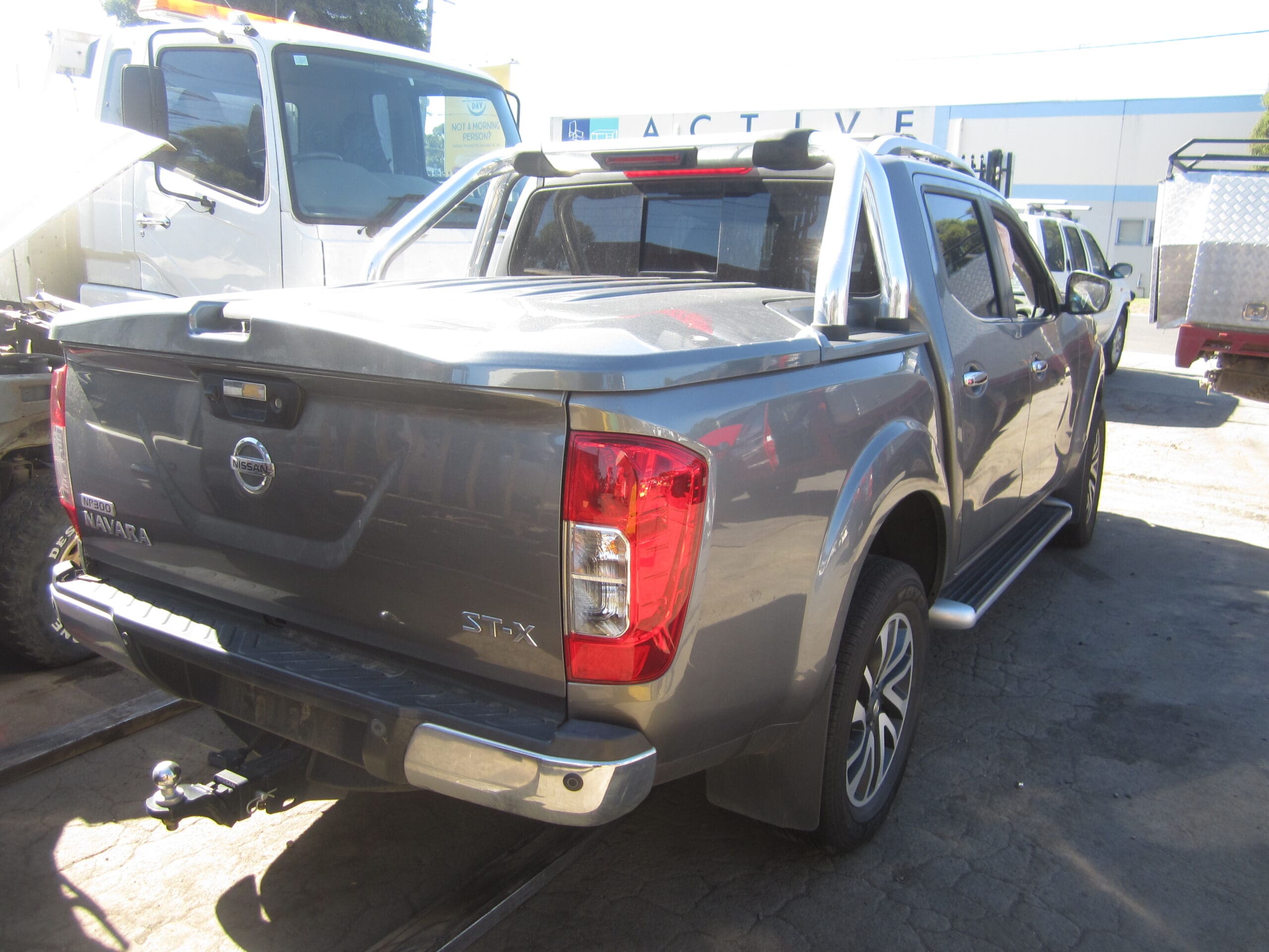 NISSAN NAVARA D23 NP300 2.3 TURBO DIESEL 4X4 2015 WRECKING