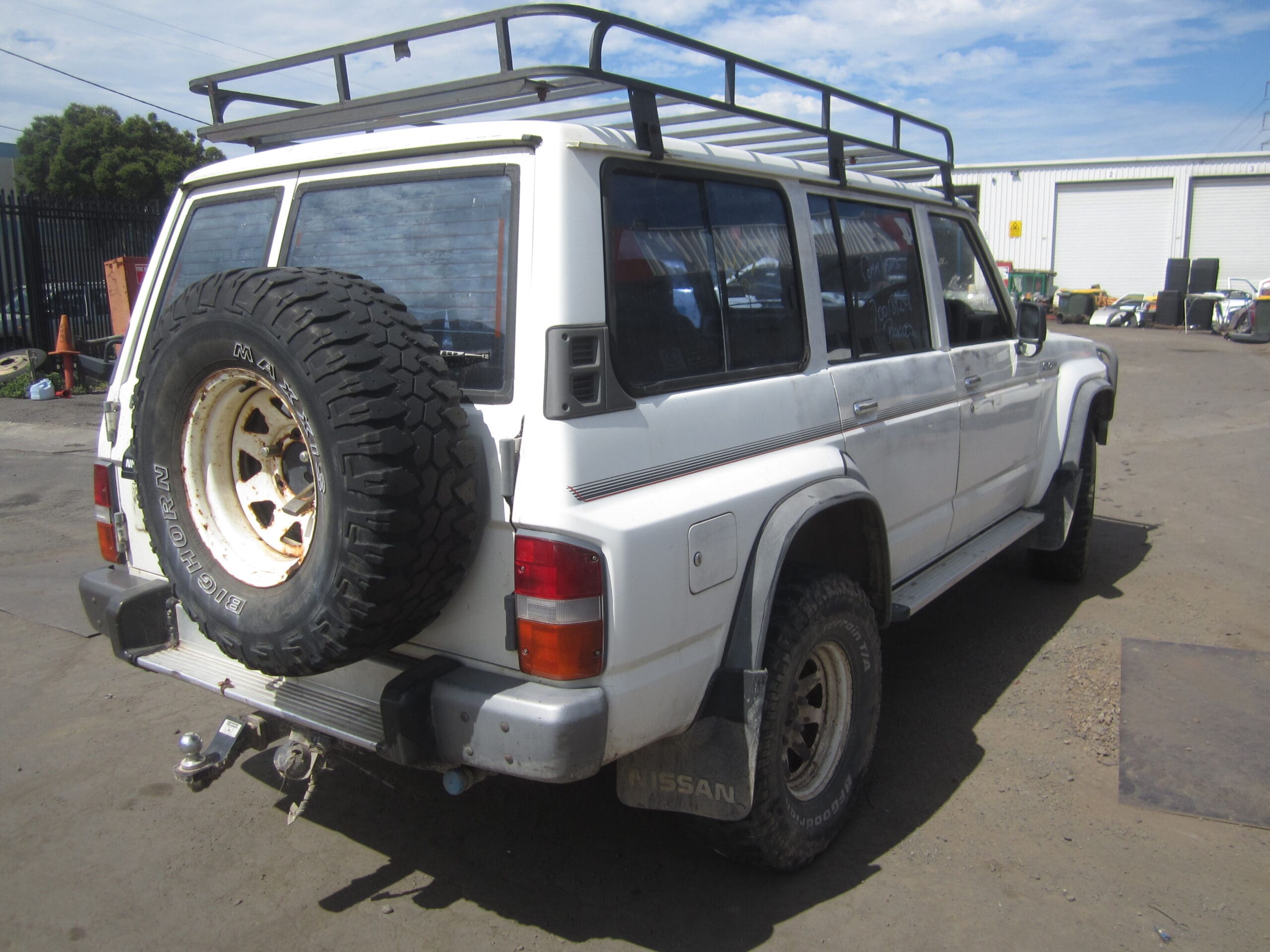 NISSAN PATROL GQ Y60 ST WAGON TB42 CARBURETOR 1989 WRECKING
