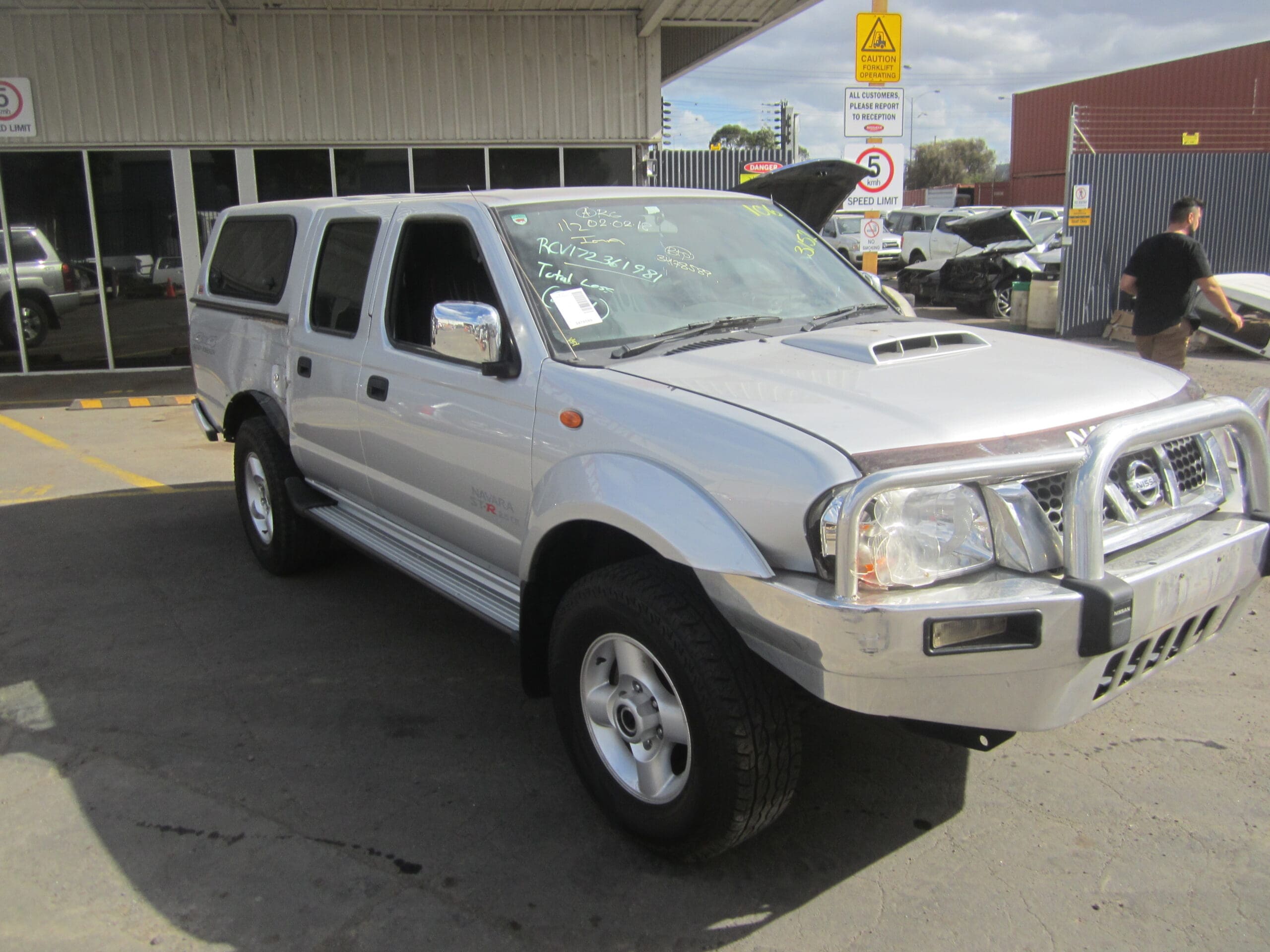 NISSAN NAVARA D22 YD25 DIESEL 2010 WRECKING
