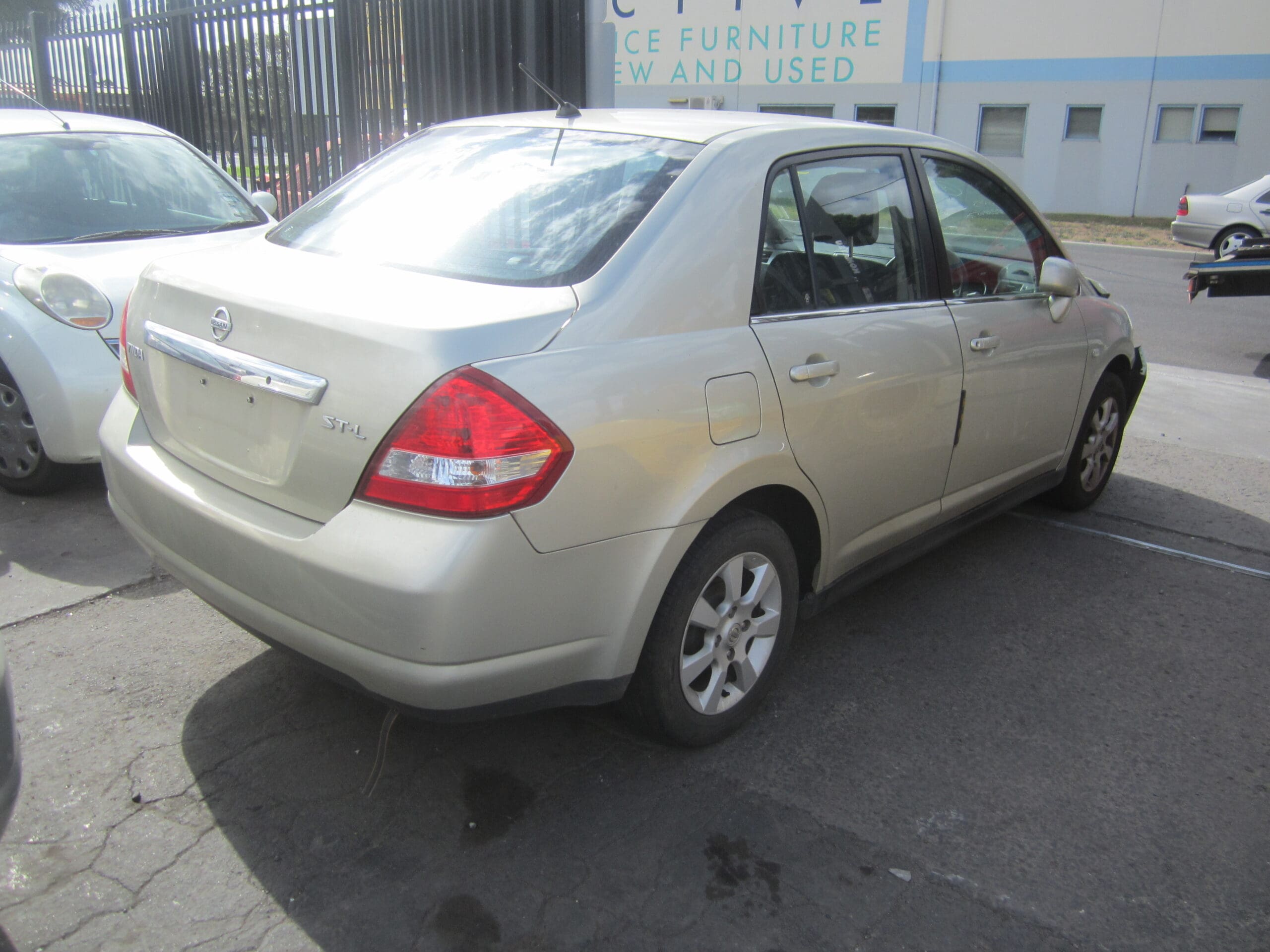 NISSAN TIIDA C11 SEDAN 2008 WRECKING