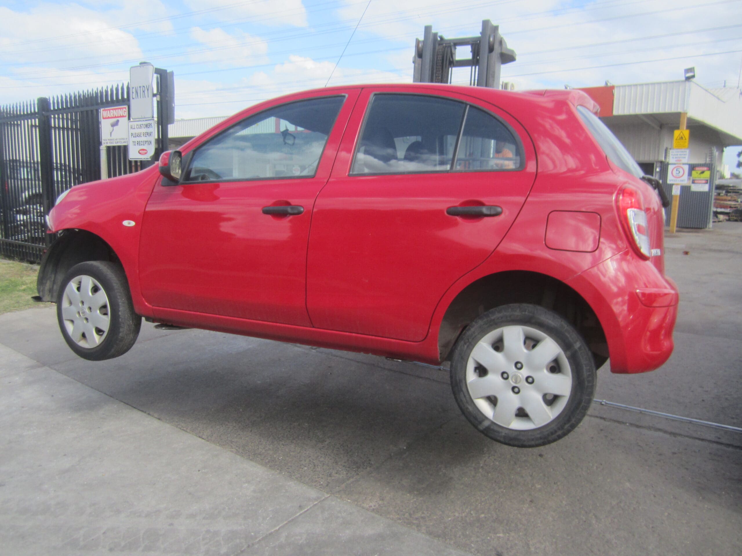 NISSAN MICRA K13 HATCH 2010 WRECKING