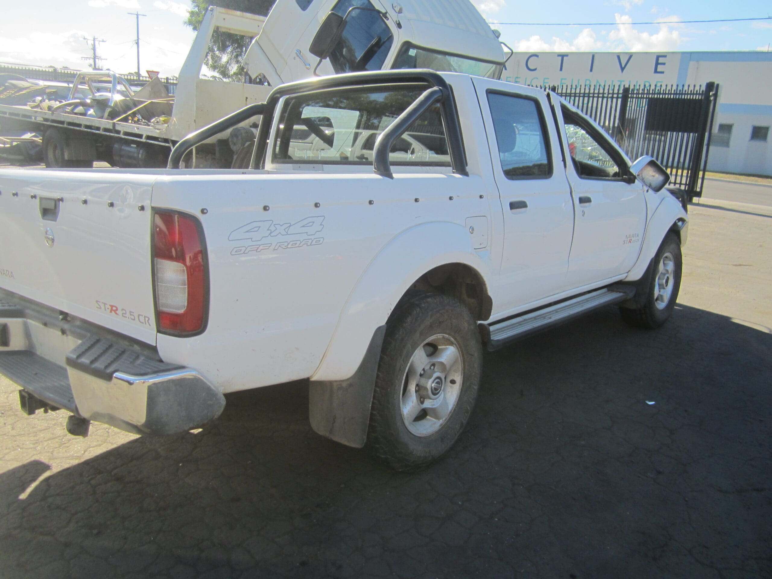 NISSAN NAVARA D22 YD25 DIESEL 2009 WRECKING