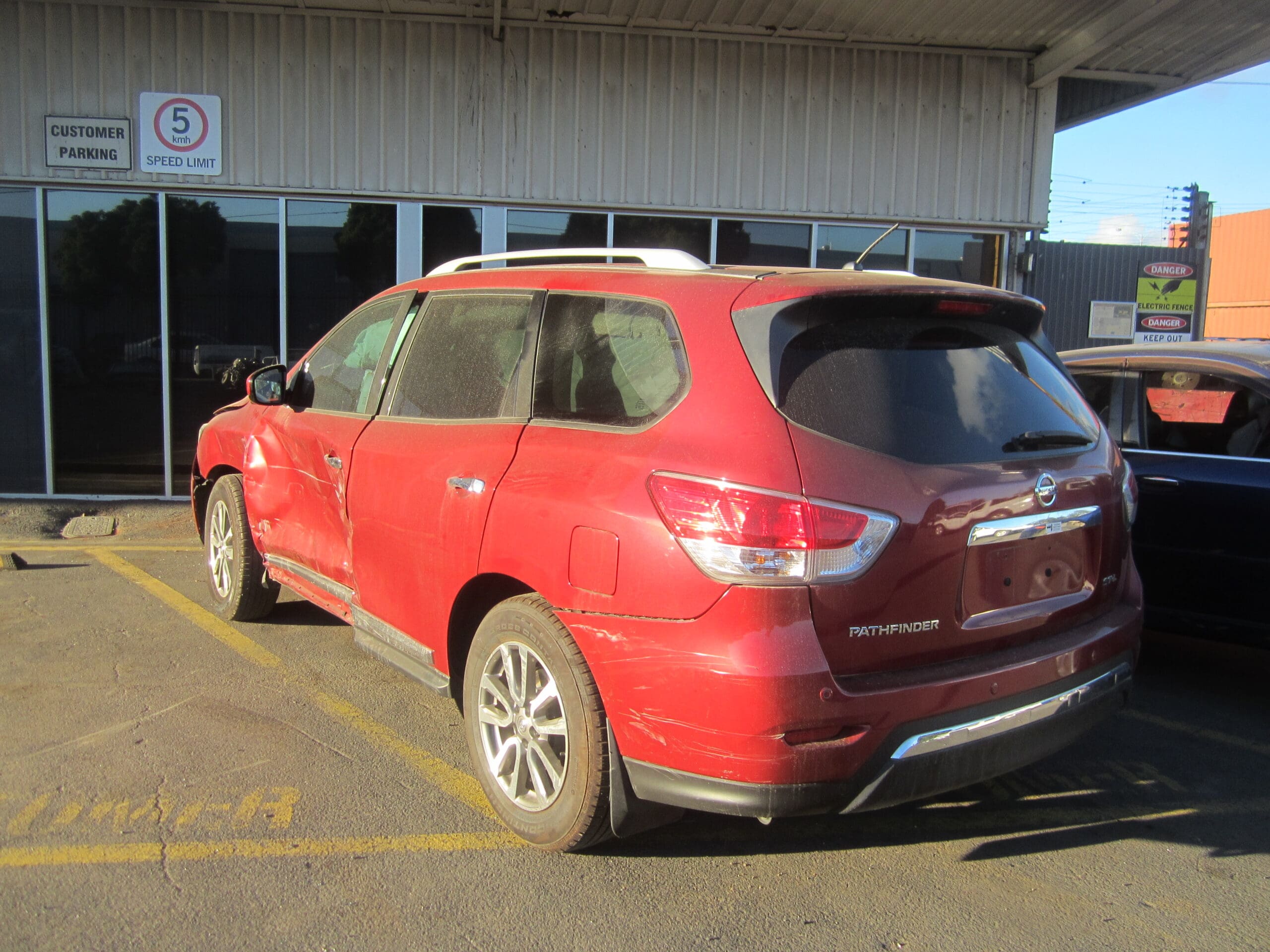 NISSAN PATHFINDER R52 VQ35 2013 WRECKING