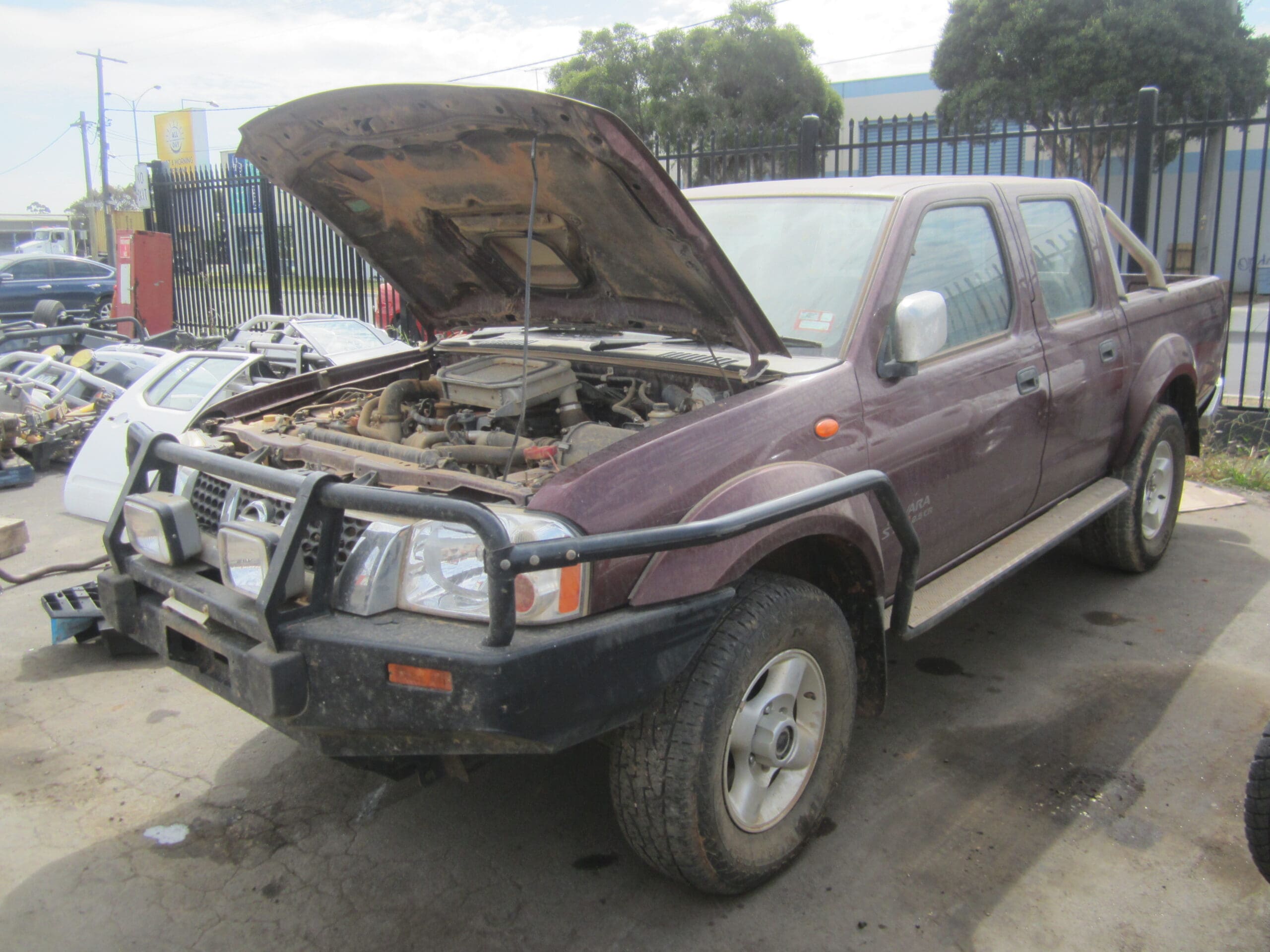 NISSAN NAVARA D22 YD25 TURBO DIESEL 2009 WRECKING