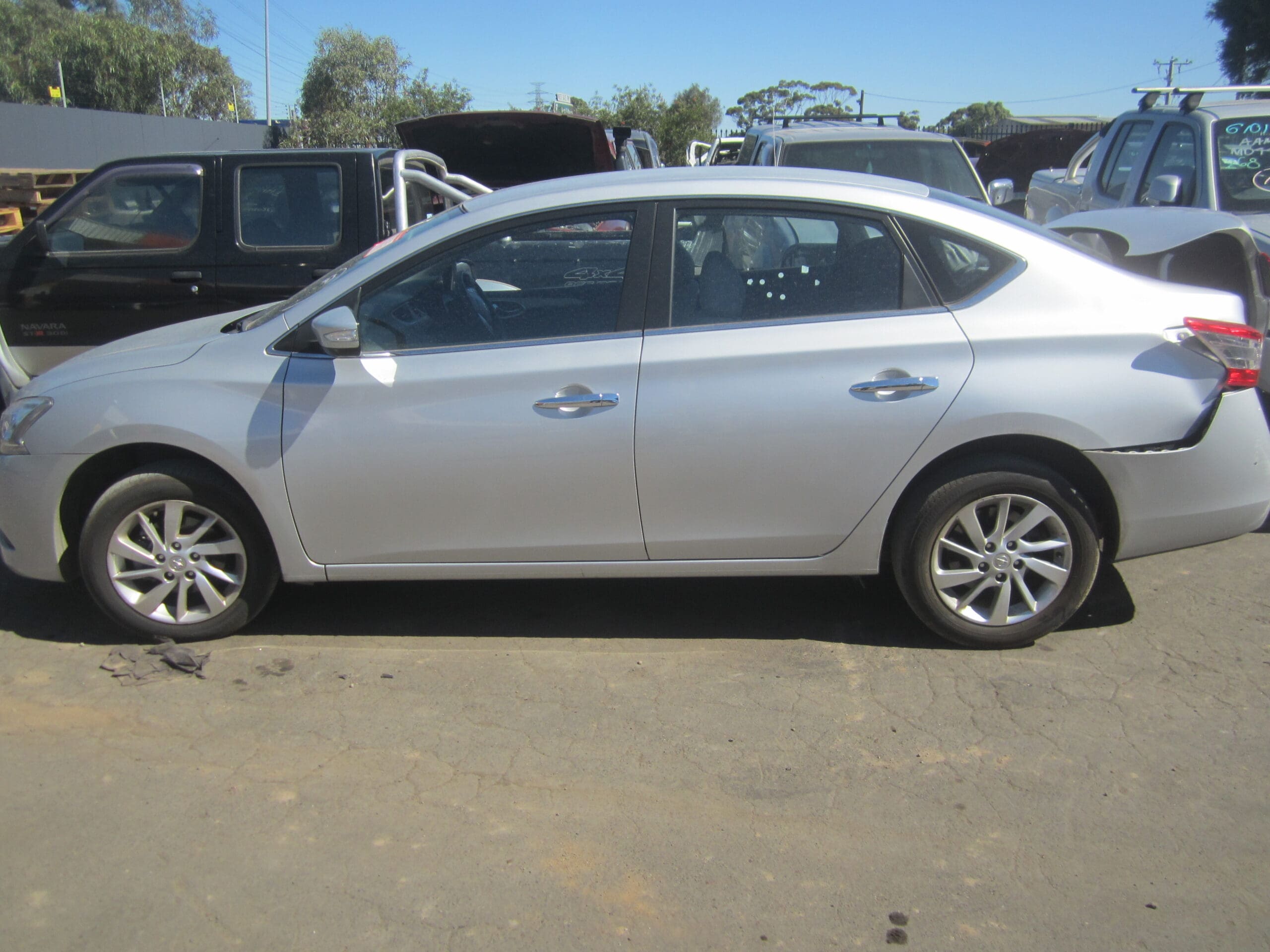 NISSAN PULSAR B17 ST SEDAN 2014 WRECKING
