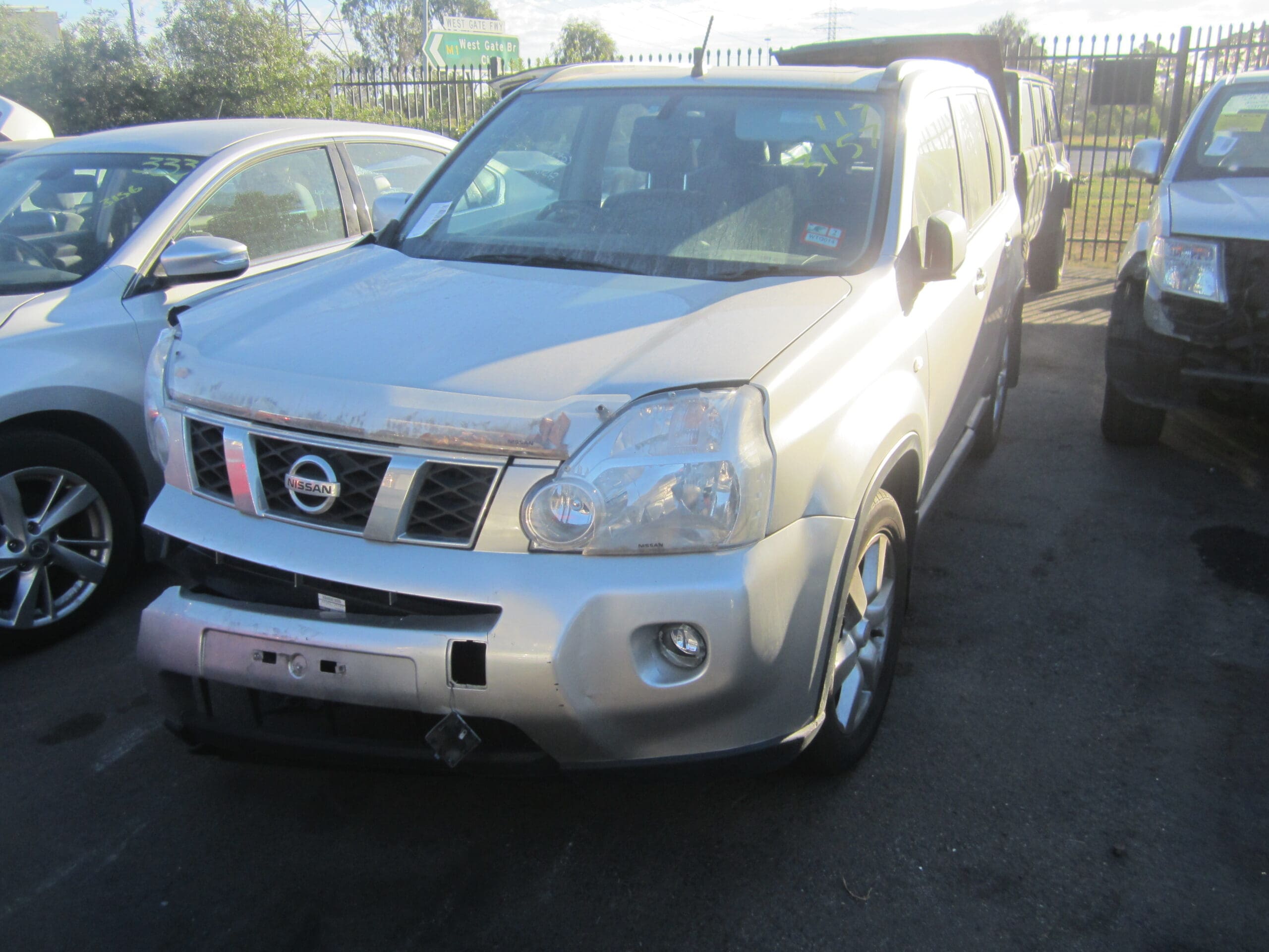 NISSAN X-TRAIL T31 PETROL QR25 2008 WRECKING
