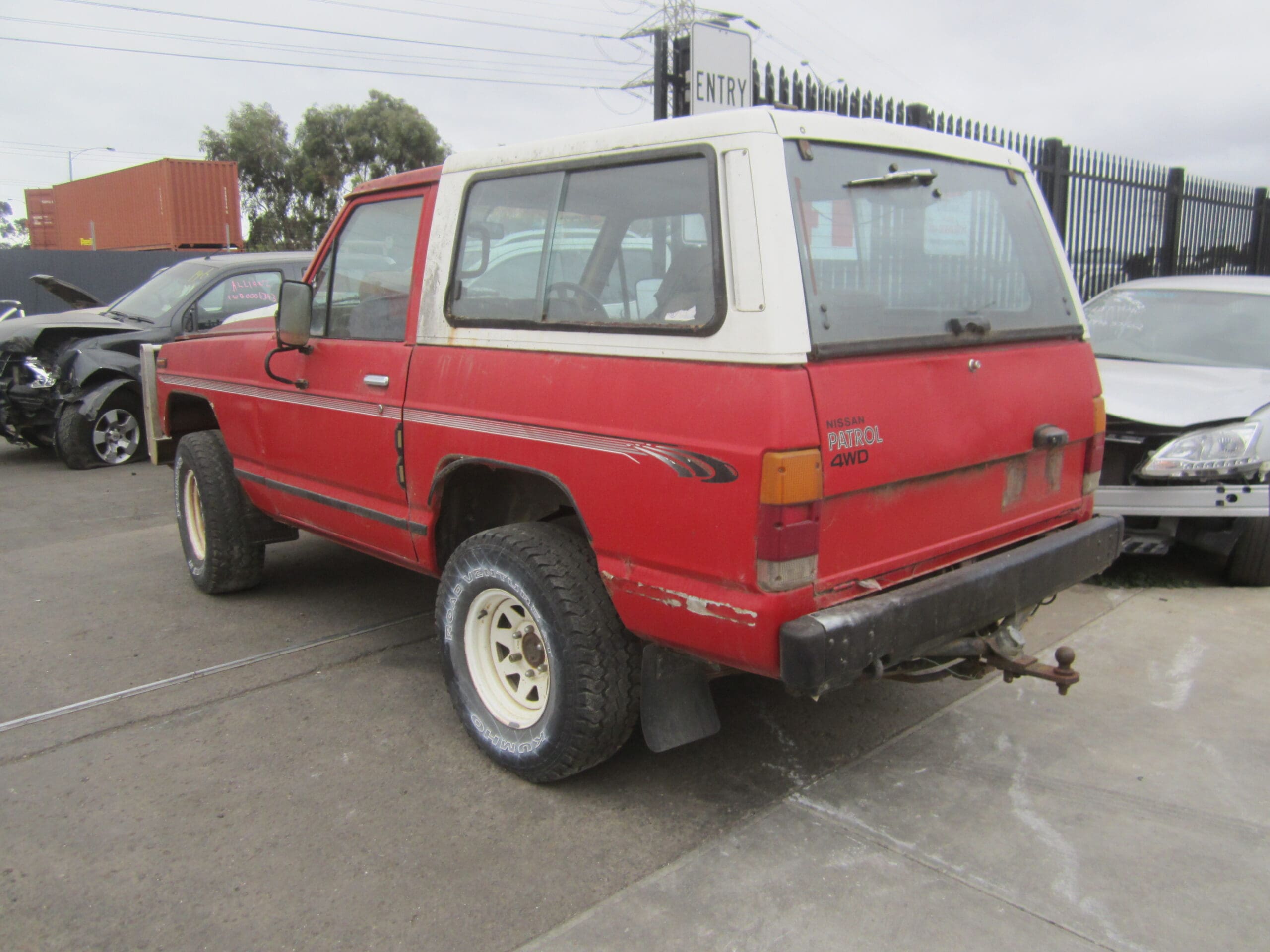 Nissan Patrol MK Short Wheelbase L28 Petrol Canopy 1986 Wrecking